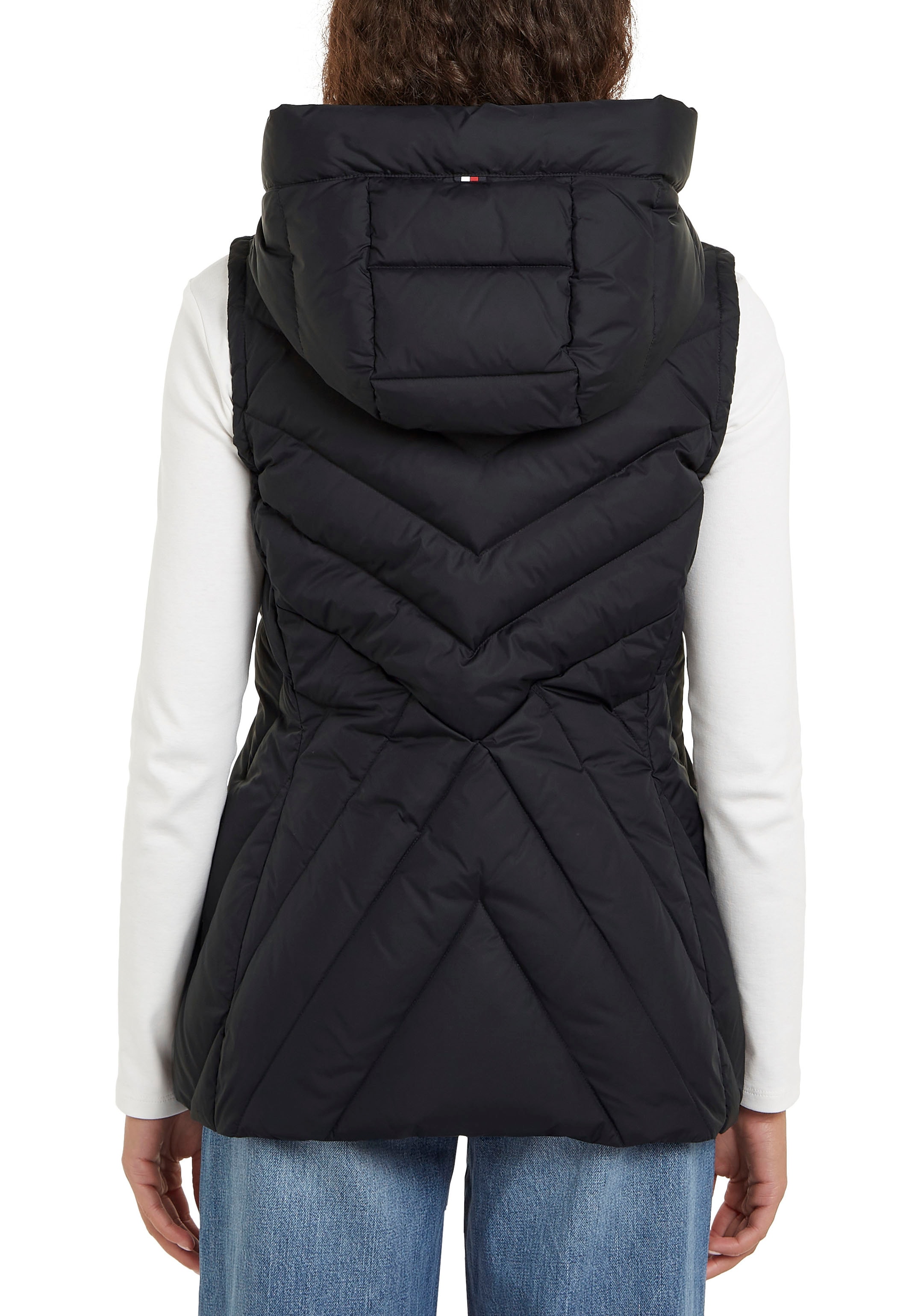 Tommy Hilfiger Steppweste »CHEVRON MW PADDED VEST«, mit mittelstarker Wattierung und Tommy Hilfiger Markenlabel