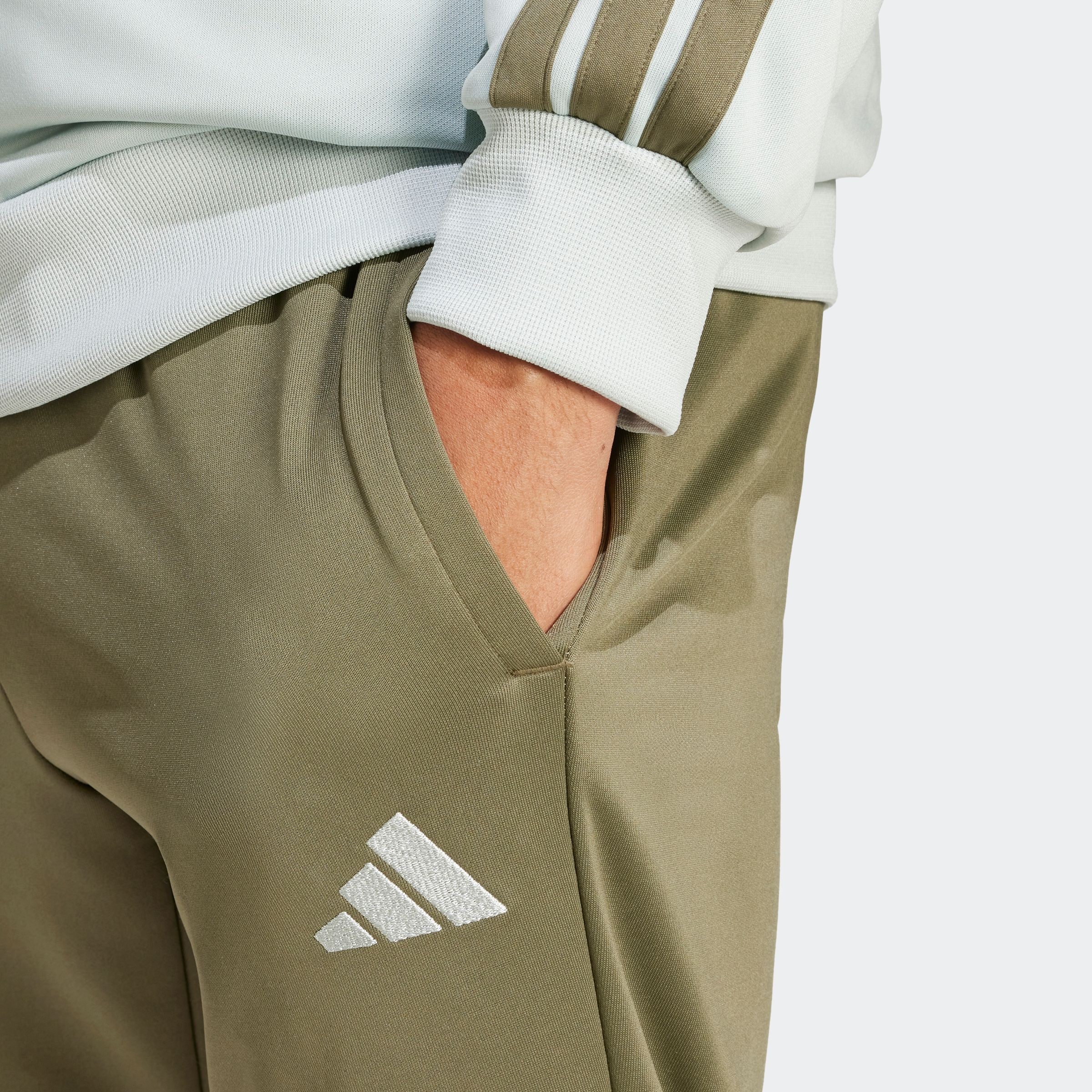 adidas Sportswear Trainingsanzug »M 3S FT TT TS«, (2 tlg.), drei Streifen Tracksuit aus weichem French-Terry-Material