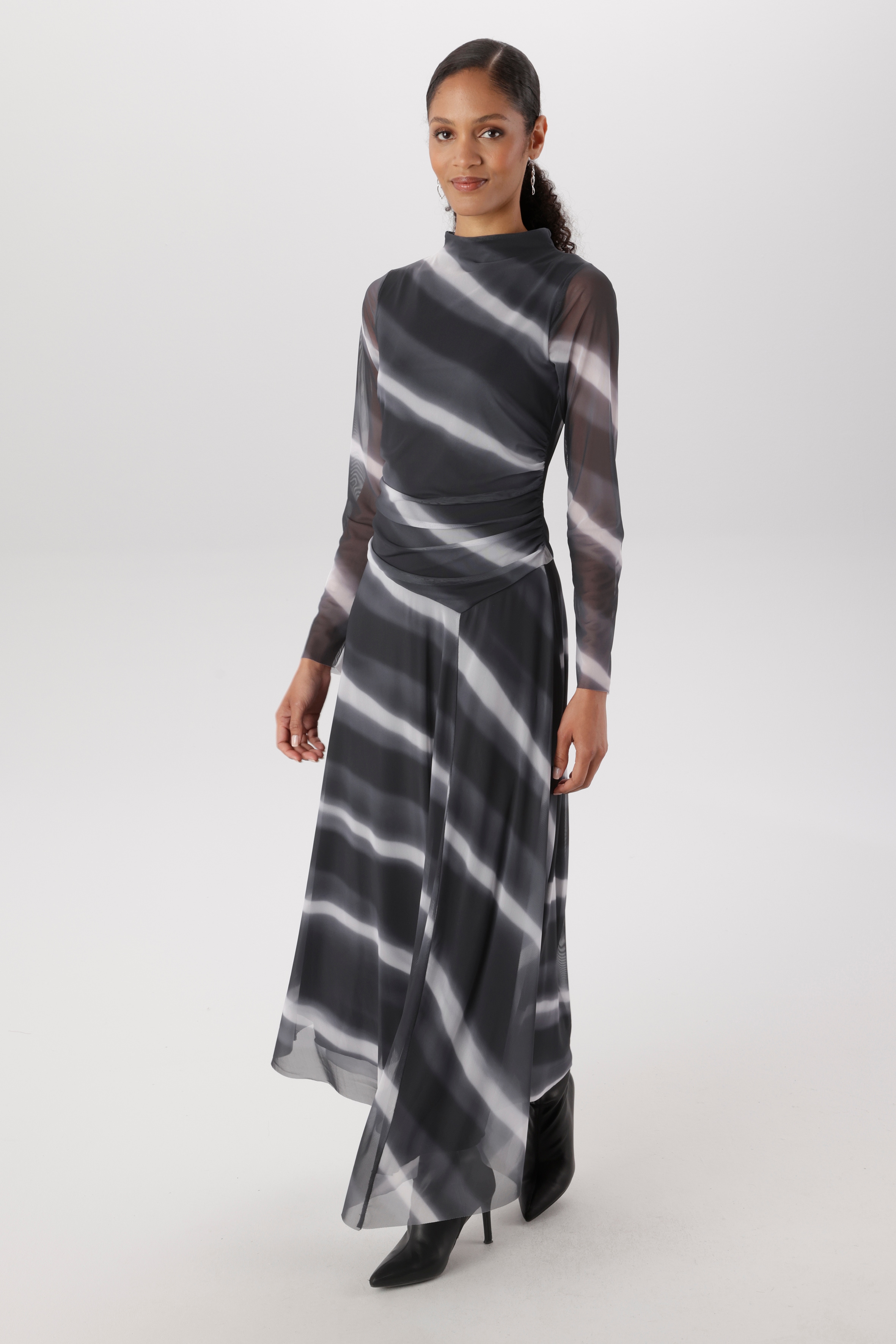 Aniston SELECTED In Mesh-Qualiät und transparenten Ärmeln - NEUE KOLLEKTION