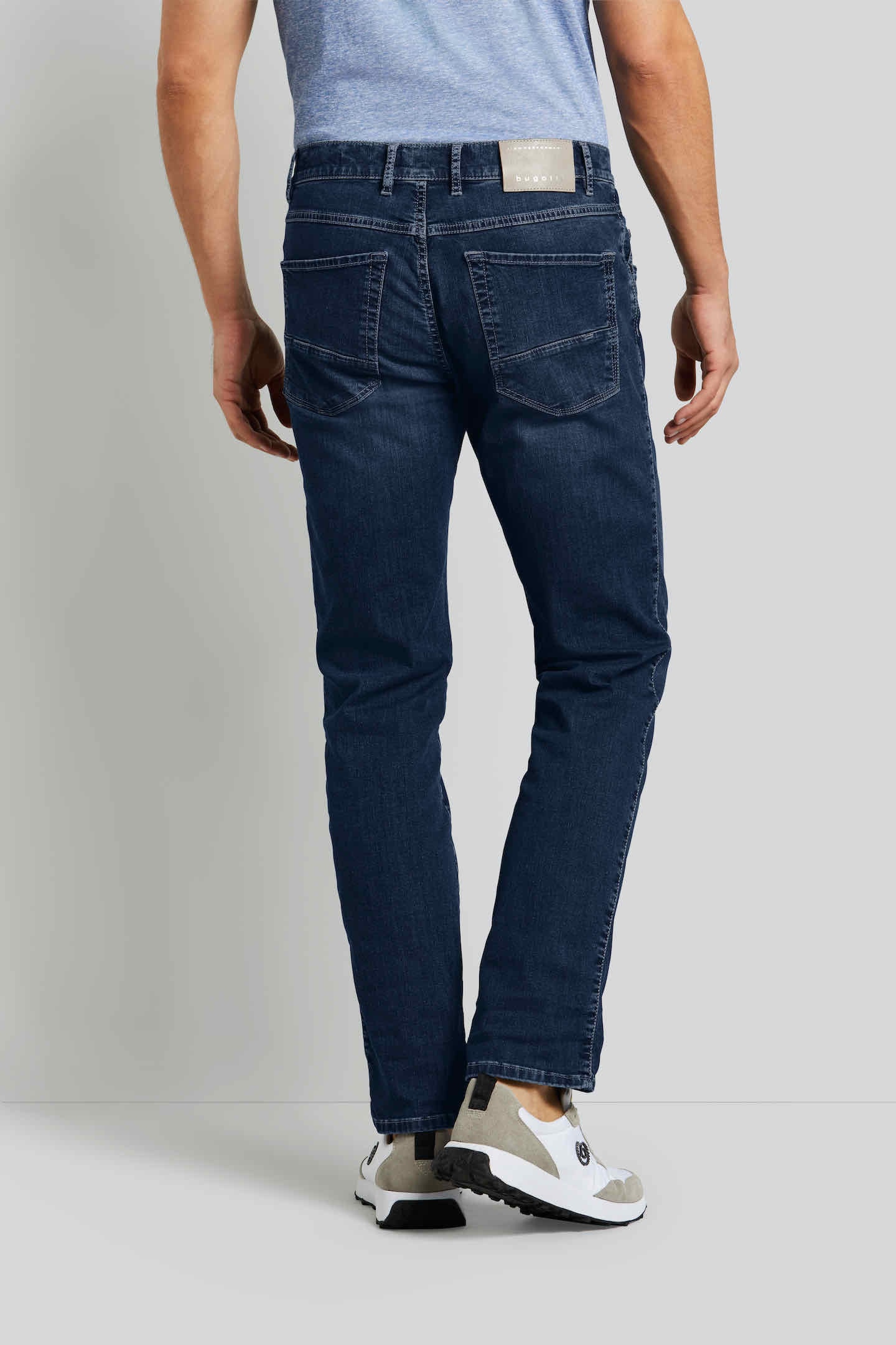 bugatti 5-Pocket-Jeans, mit Used-Waschung
