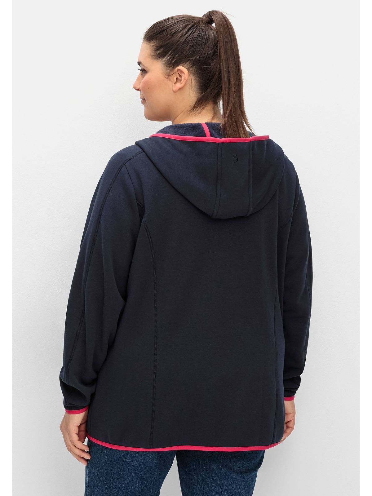 Sheego Strickjacke »Große Größen«, atmungsaktiv und schnelltrocknend