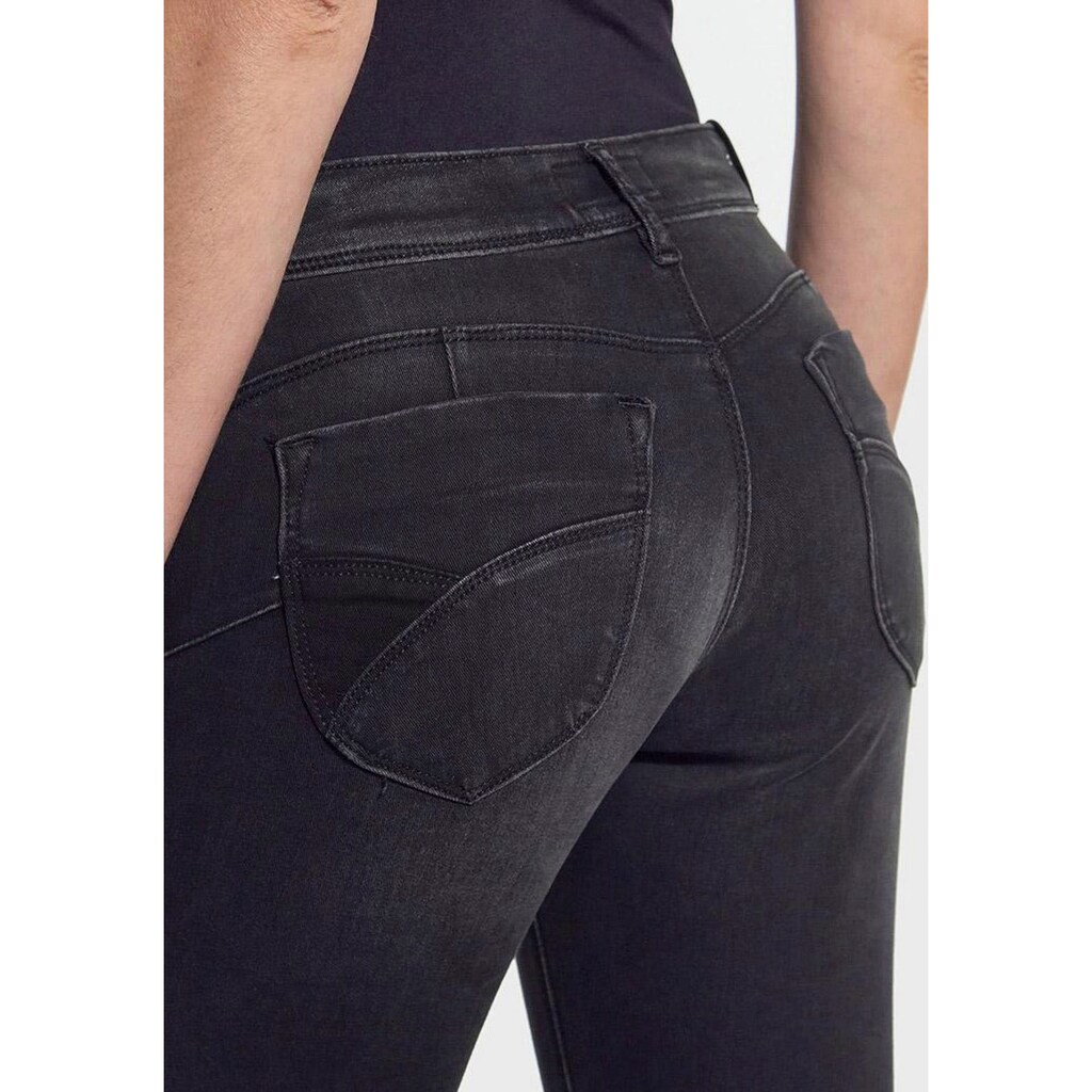 Kaporal Slim-fit-Jeans »FLORE«, mit coolem Design auf den Hosentaschen