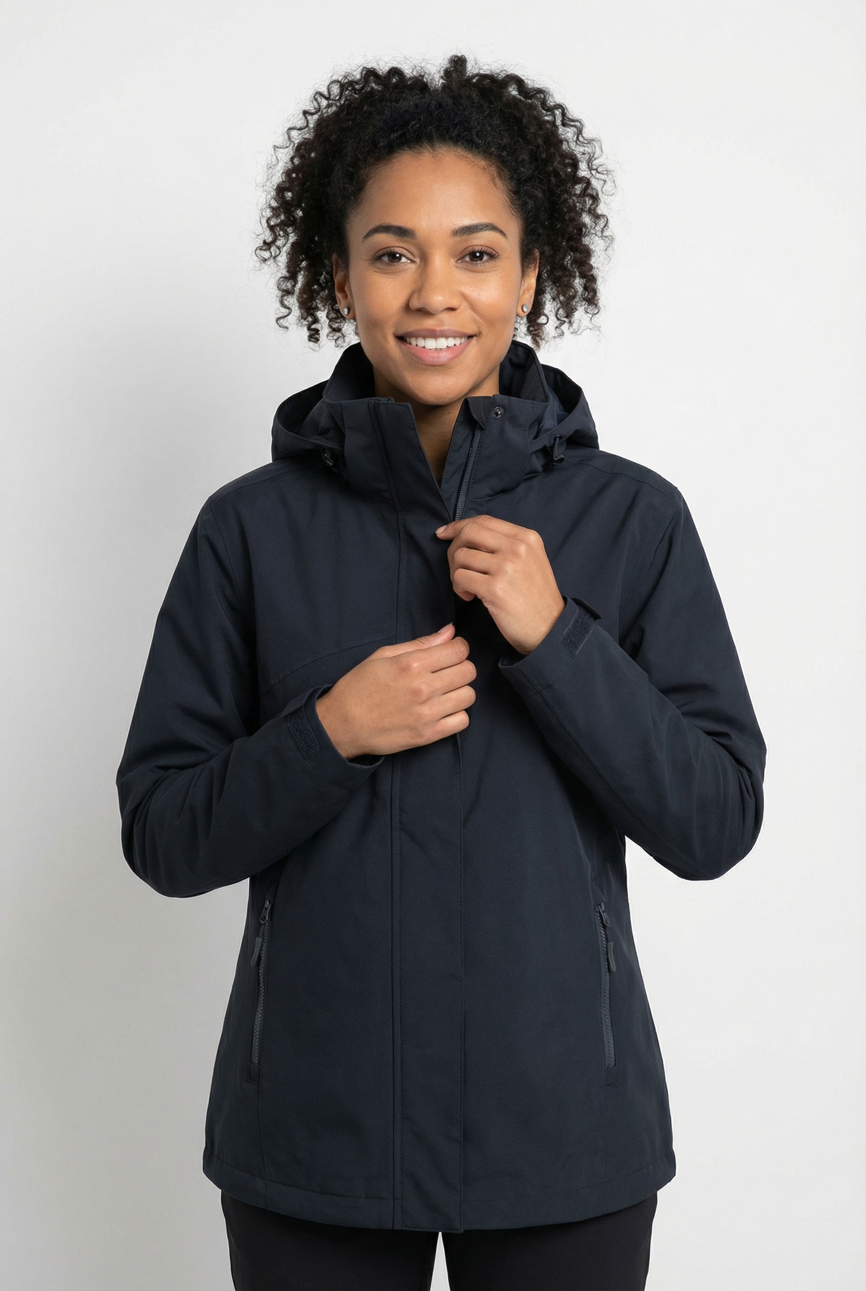 Maier Sports Allwetterjacke "Da-Jacke mTEX el. Metor rec W" atmungsaktiv, wind- und wasserdicht, mit abnehmbarer Kapuze