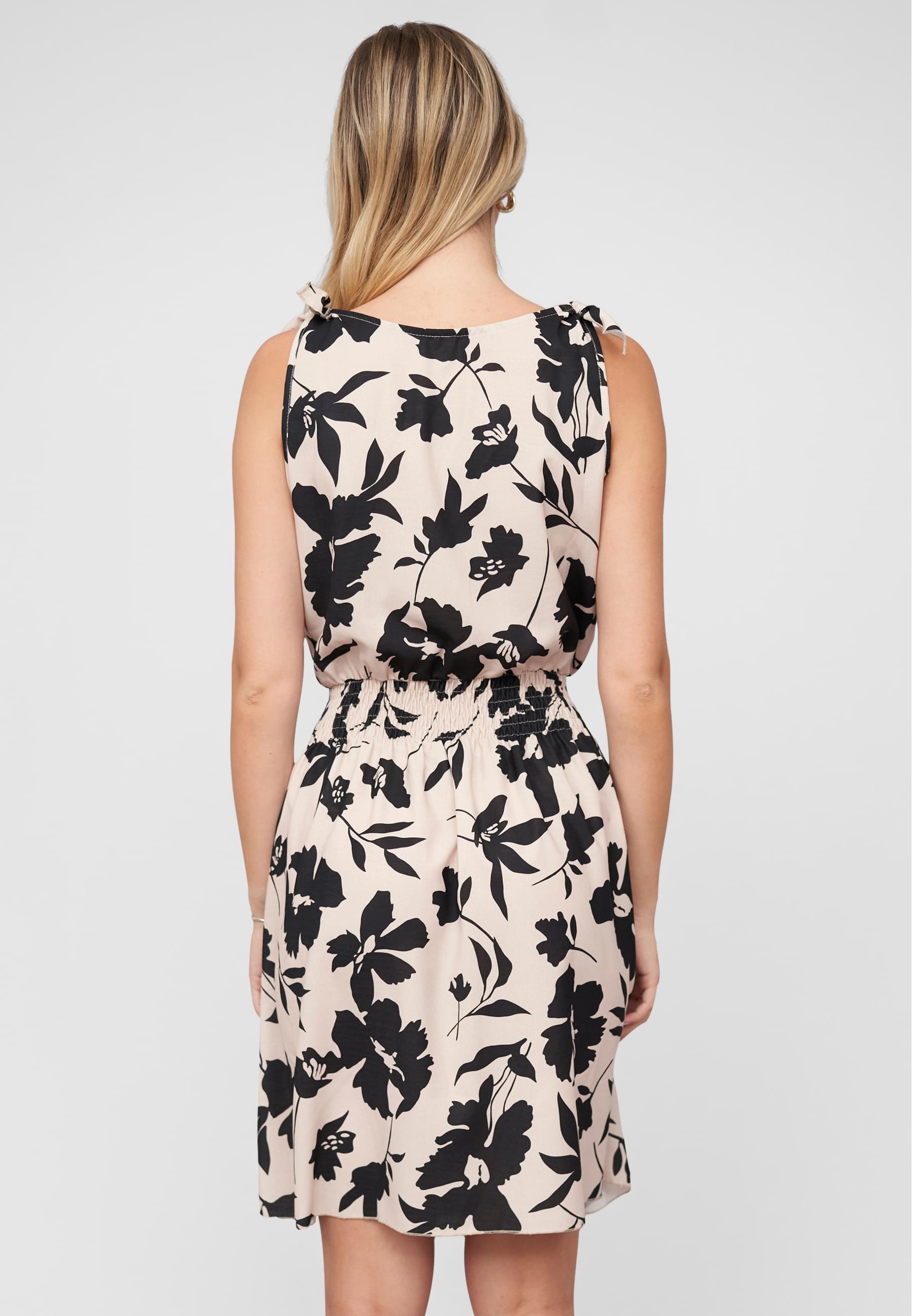 CLOUD 5IVE Shirtkleid »CLOUD 5IVE Dress with buttons and knot details flower print« 1 Stk. tlg.