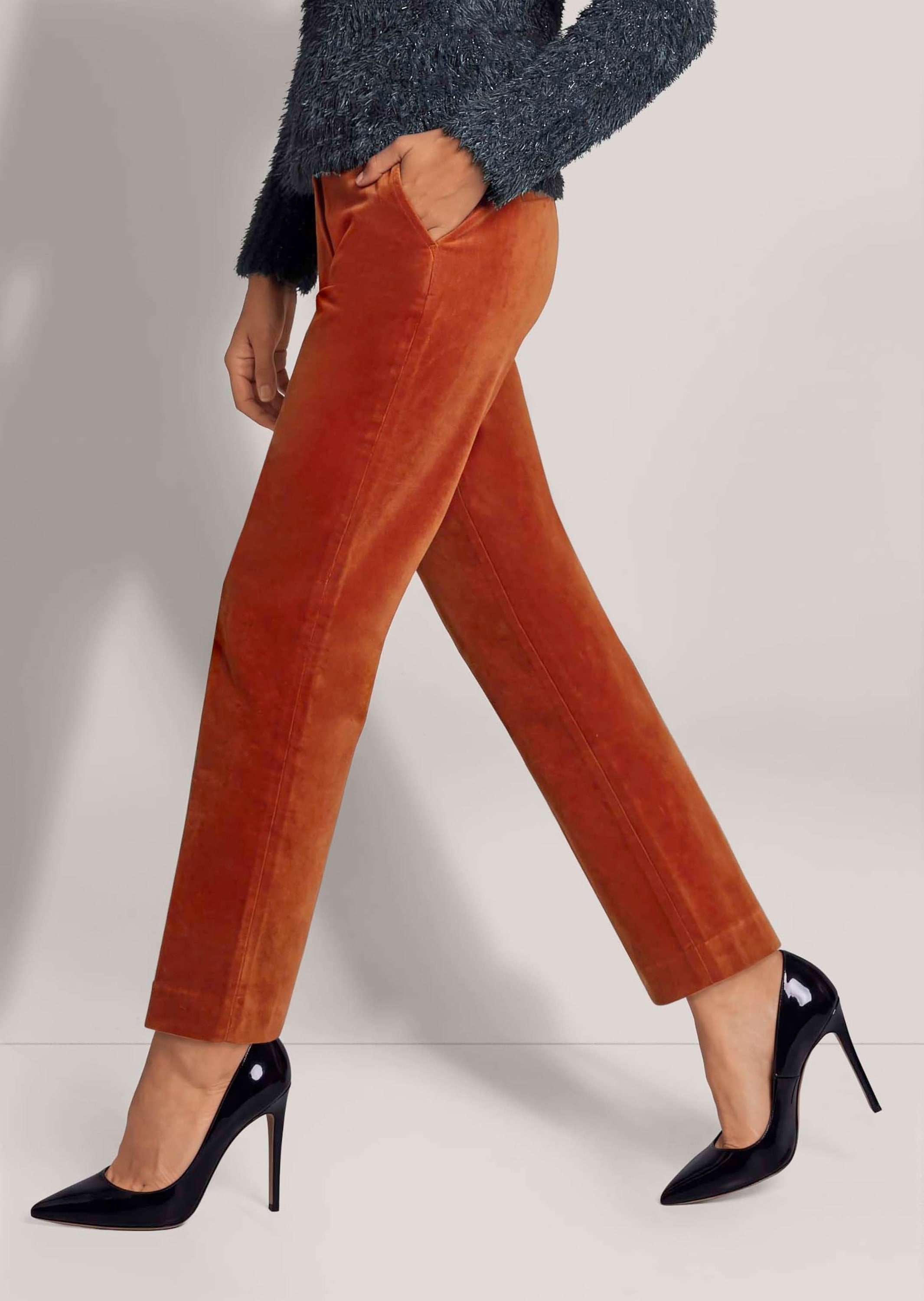 MADELEINE Stoffhose »Hose Samthose mit konischer Beinform«