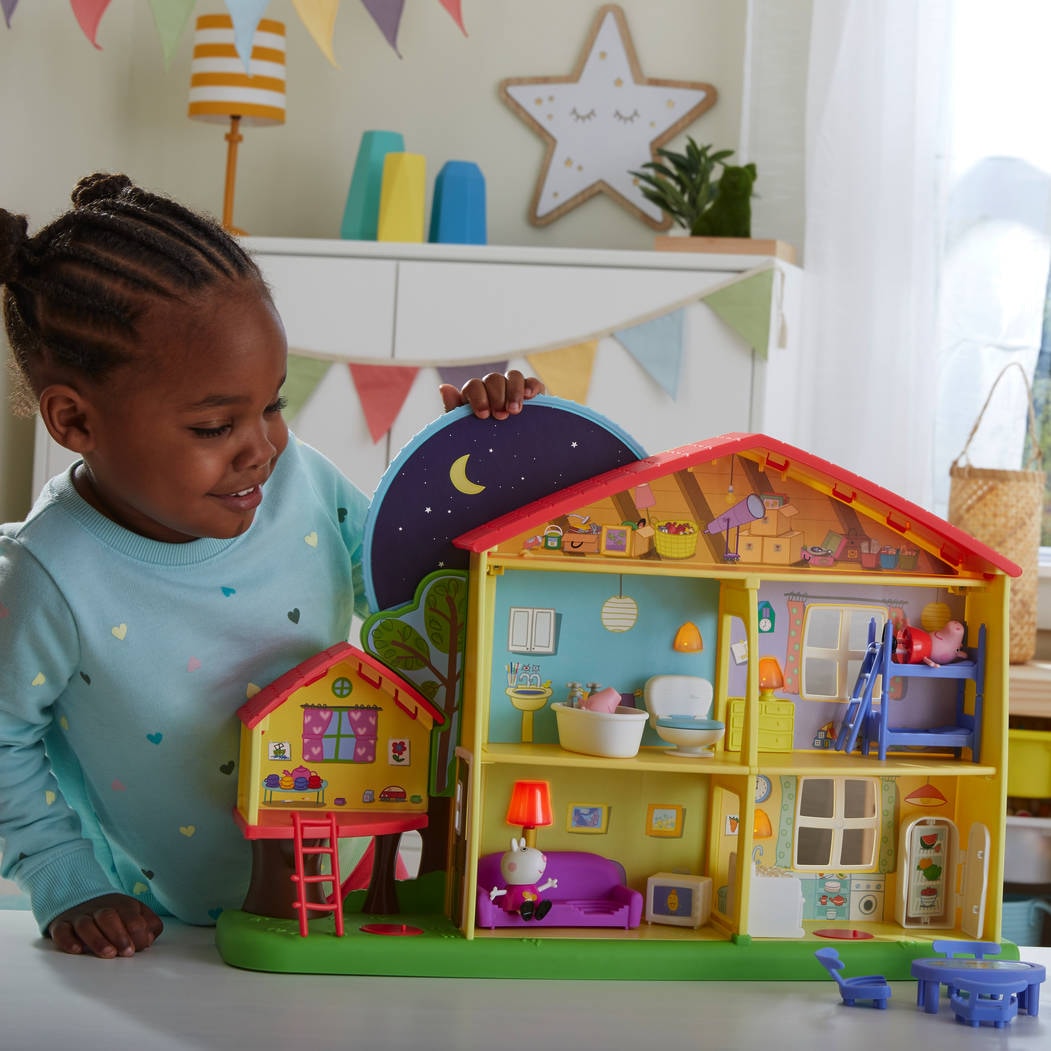 Hasbro Spielwelt »Peppa Pig, Peppas Tag-und-Nacht-Haus«, mit Licht- und Soundeffekten