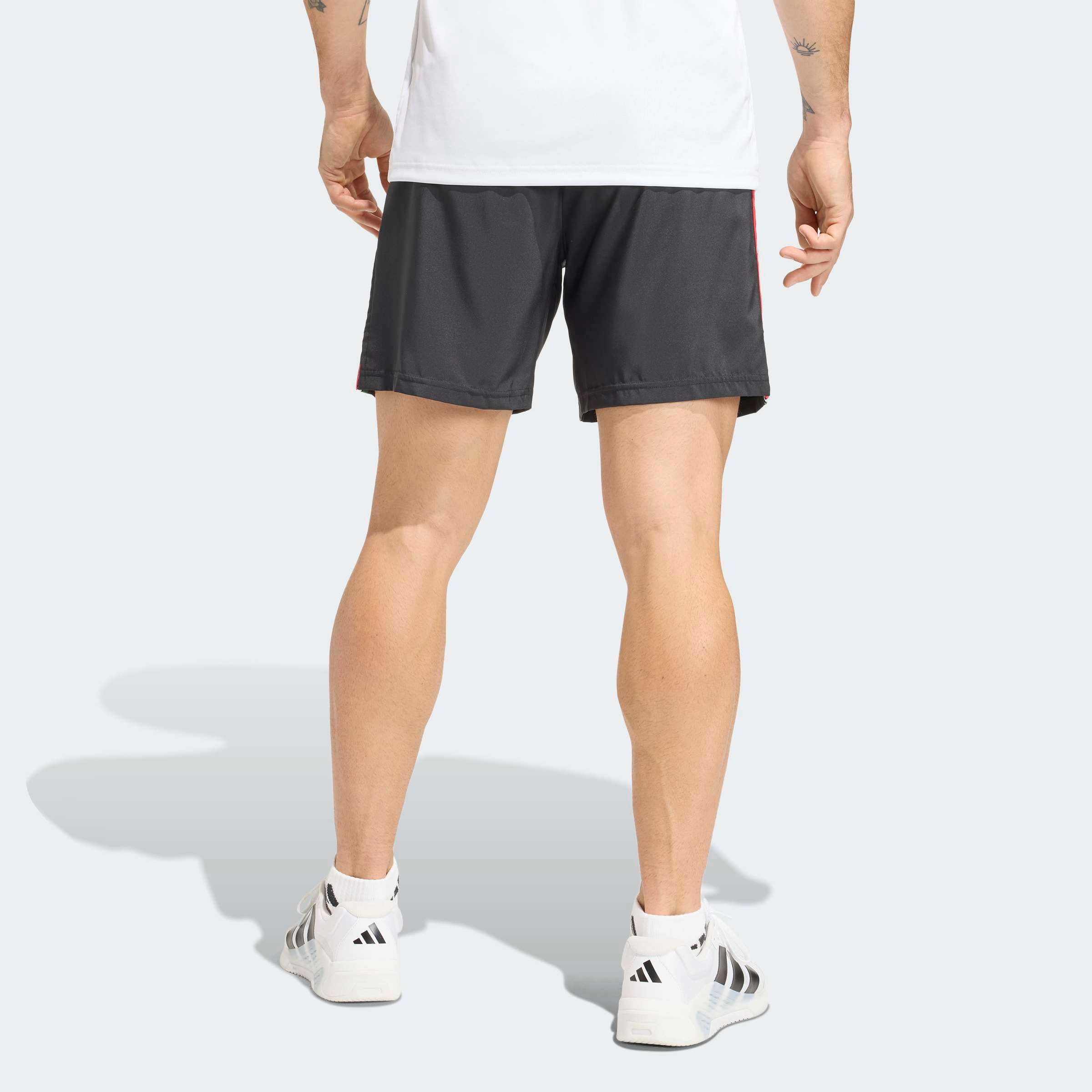 adidas Performance Shorts »WORKOUT ESSENTIALS 3-STRIPES WOVEN«  für Fitness und Sportmode, normal-weite Passform