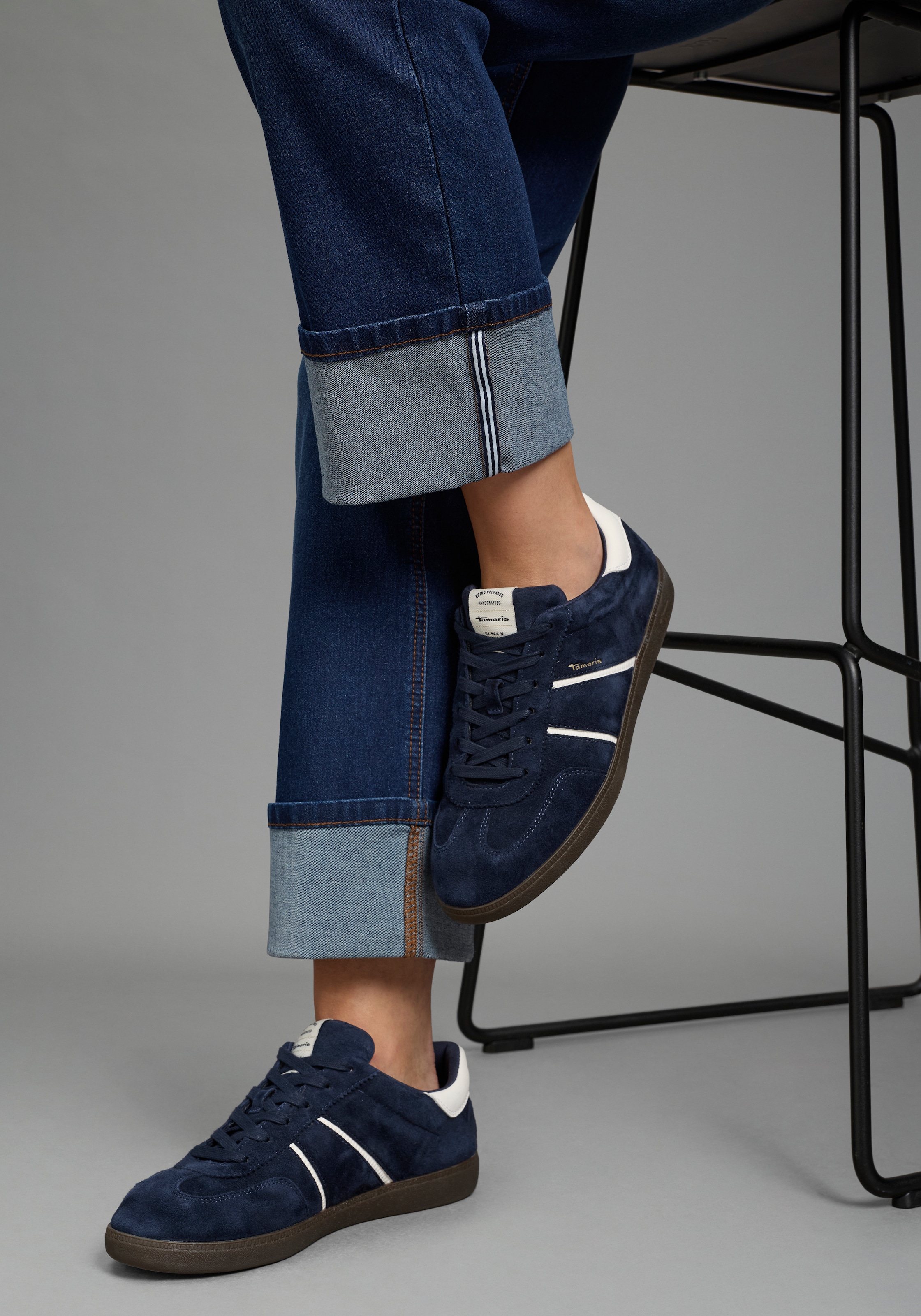 Arizona Straight-Jeans »mit Turn-Up« gerader Straight-Fit, langer Schnitt, mit Knopf- und Reißverschluss