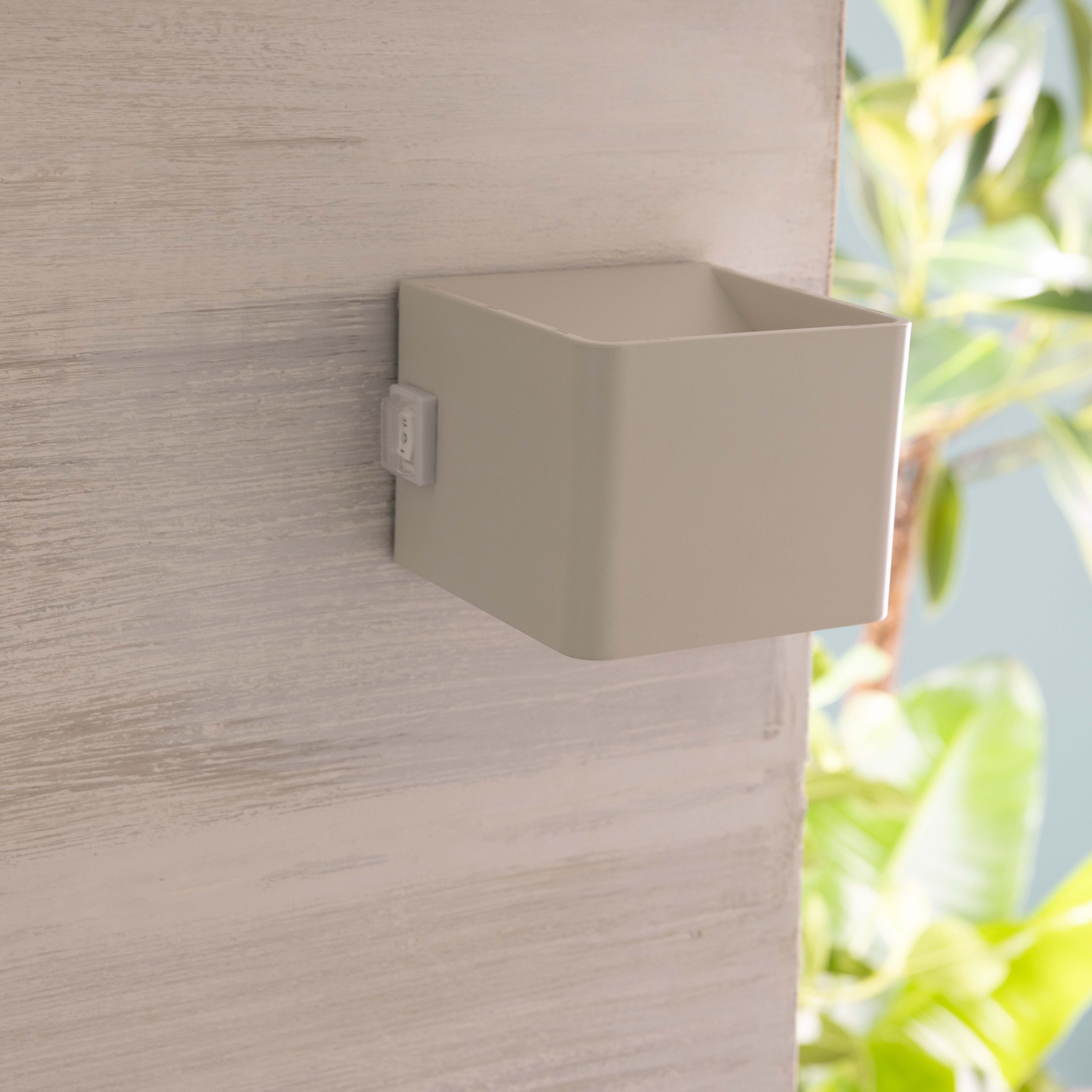 Brilliant Außen-Wandleuchte »Iseo - portable Akkuleuchte inkl. Magnetplatte«, 1 flammig, Leuchtmittel LED-Modul | LED fest integriert, Akku, 300 lm, 3000 K, USB, schwarz, mobile Außenlampe, Wandlampe