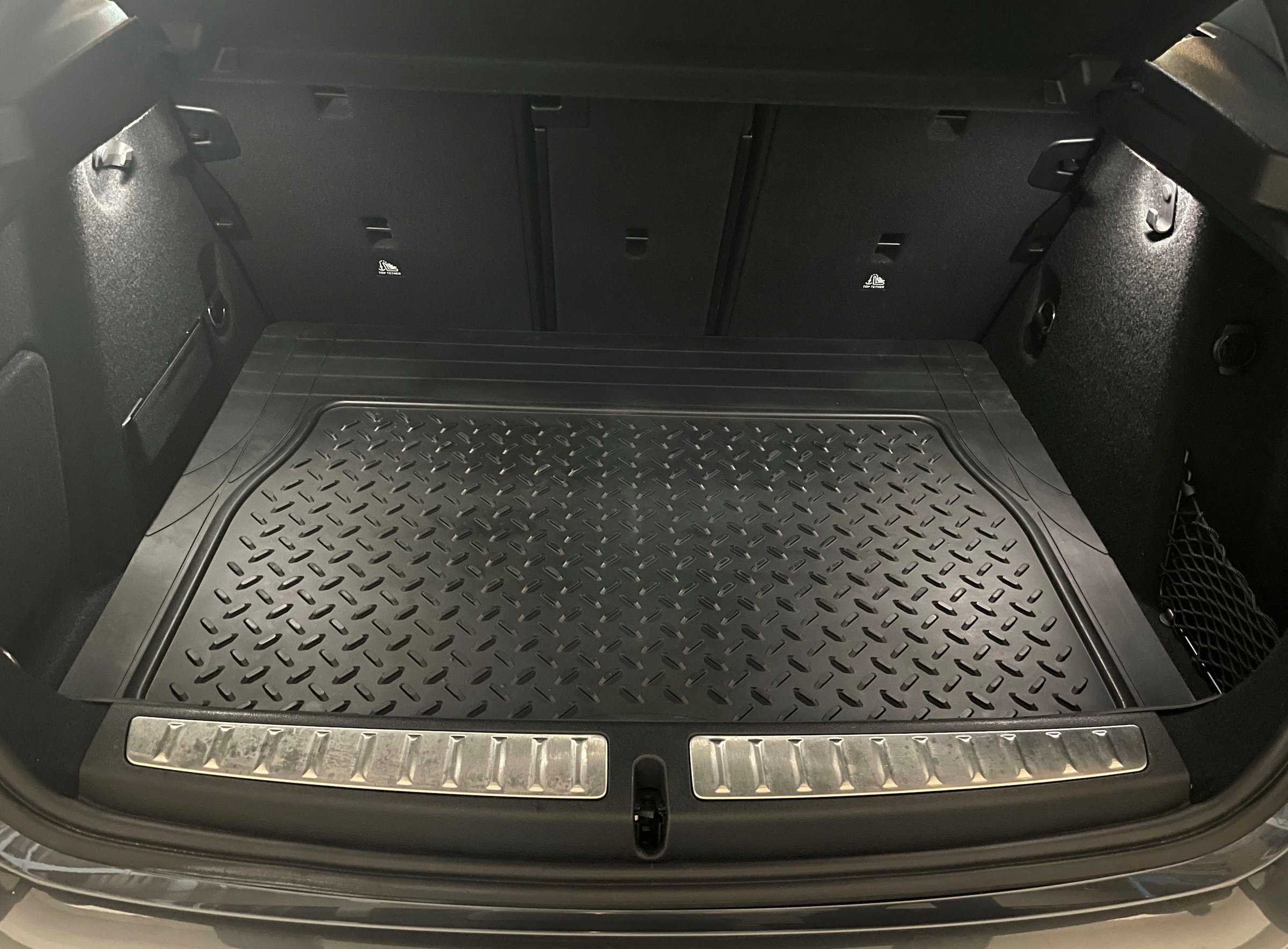 Petex Kofferraummatte »zuschneidbar, geeignet für versch. Fahrzeuge«, universelle  Passform, ca. 78 x 102 cm, schwarz kaufen | BAUR
