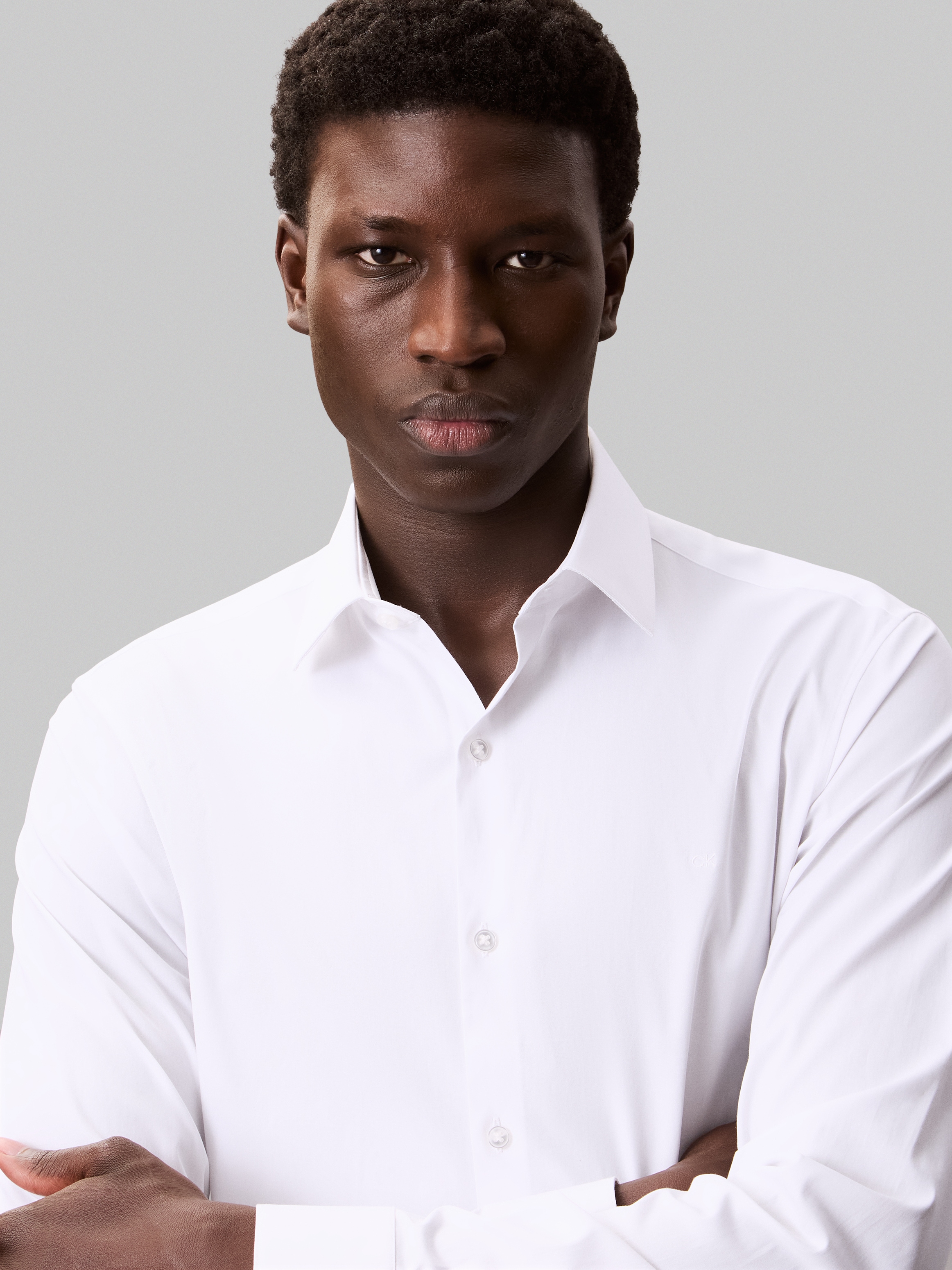 Calvin Klein Businesshemd »SLIM ESNTL POPLIN NOS STR SLD«, Mit Monogramm-Stickerei