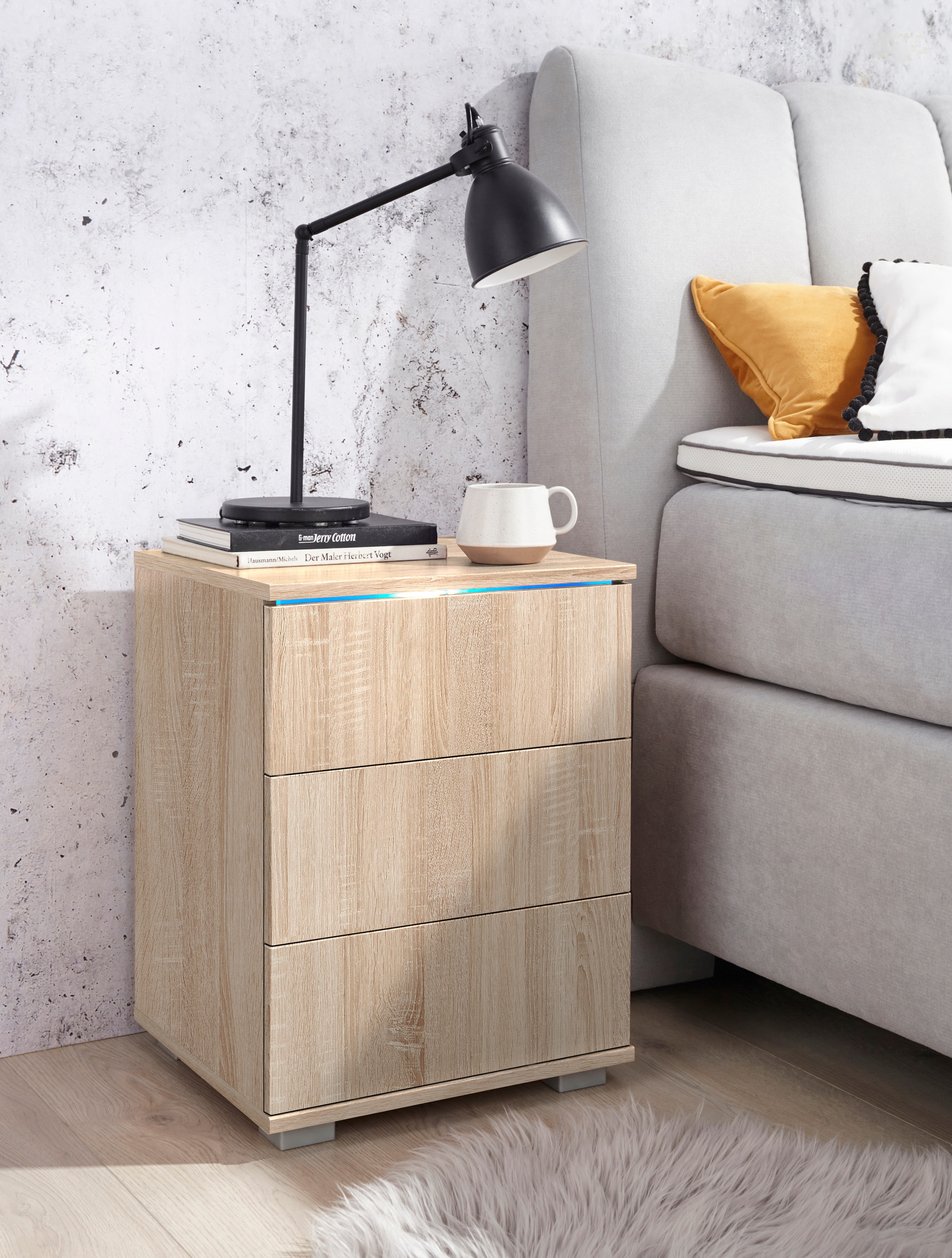 priess mit LED-Beleuchtung und Push-to-open