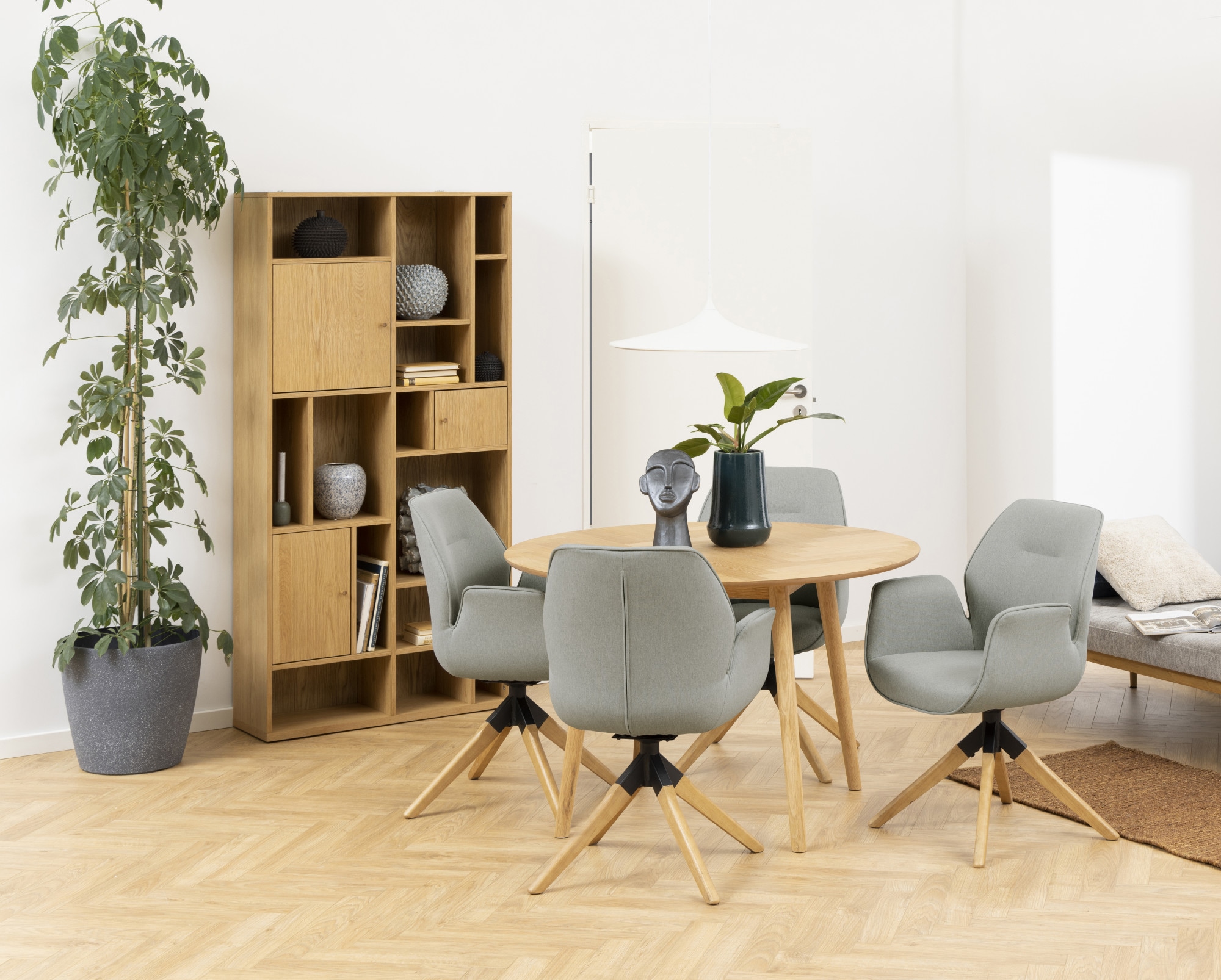 ACTONA GROUP Esszimmerstuhl »Alma«, 1 St., Polyester, mit eleganten Kedern, Drehstuhl mit Rückholfunktion