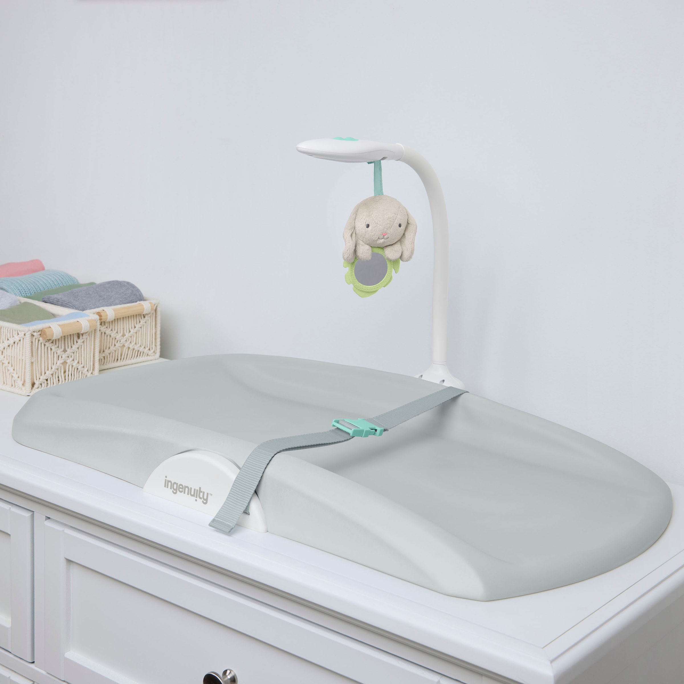 ingenuity Wickelauflage »Day & Night Sylvi Changing Pad«, inkl. Nachtlicht