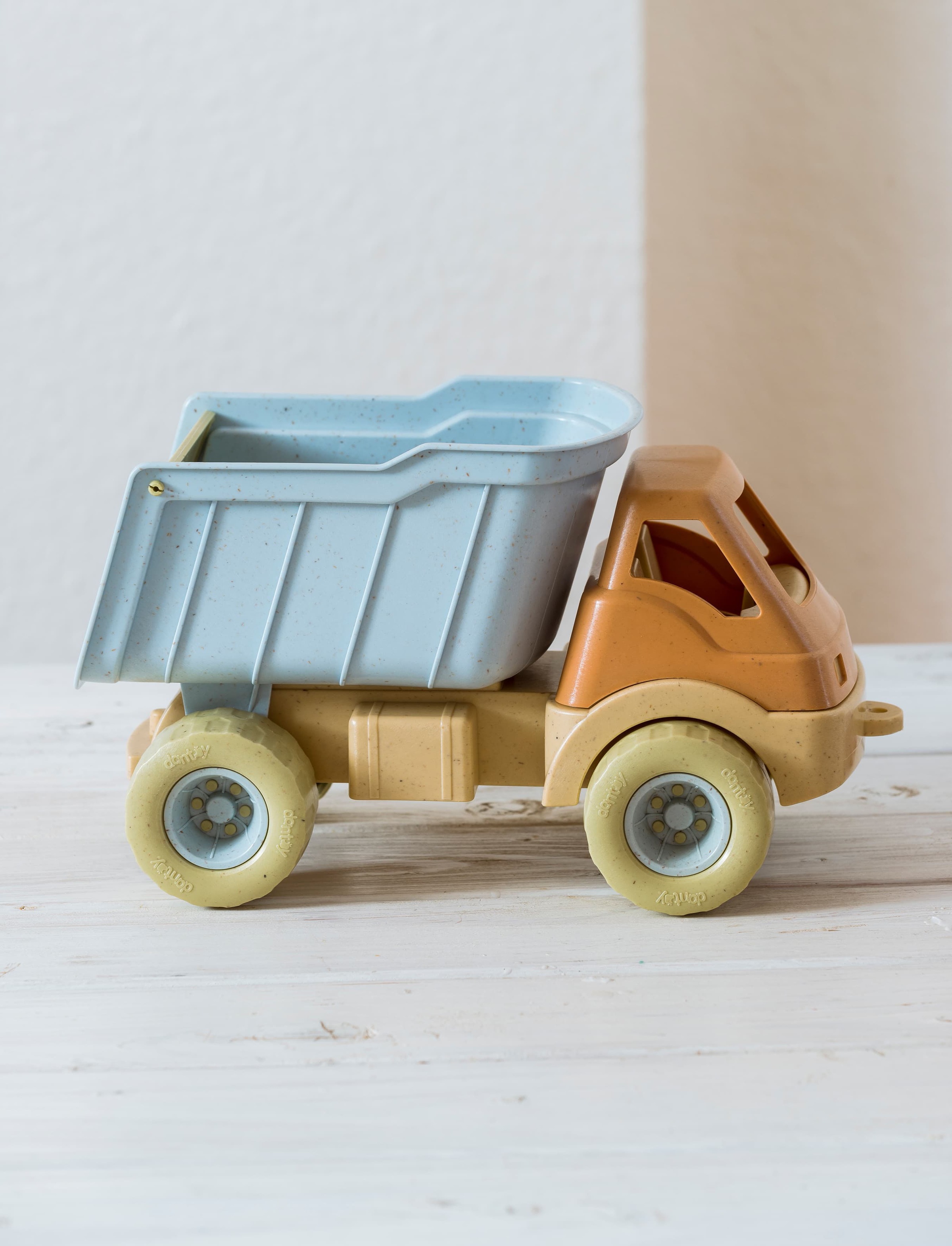 Spielzeug-Kipper »Bio Sand-Kipplaster«, Made in Europe