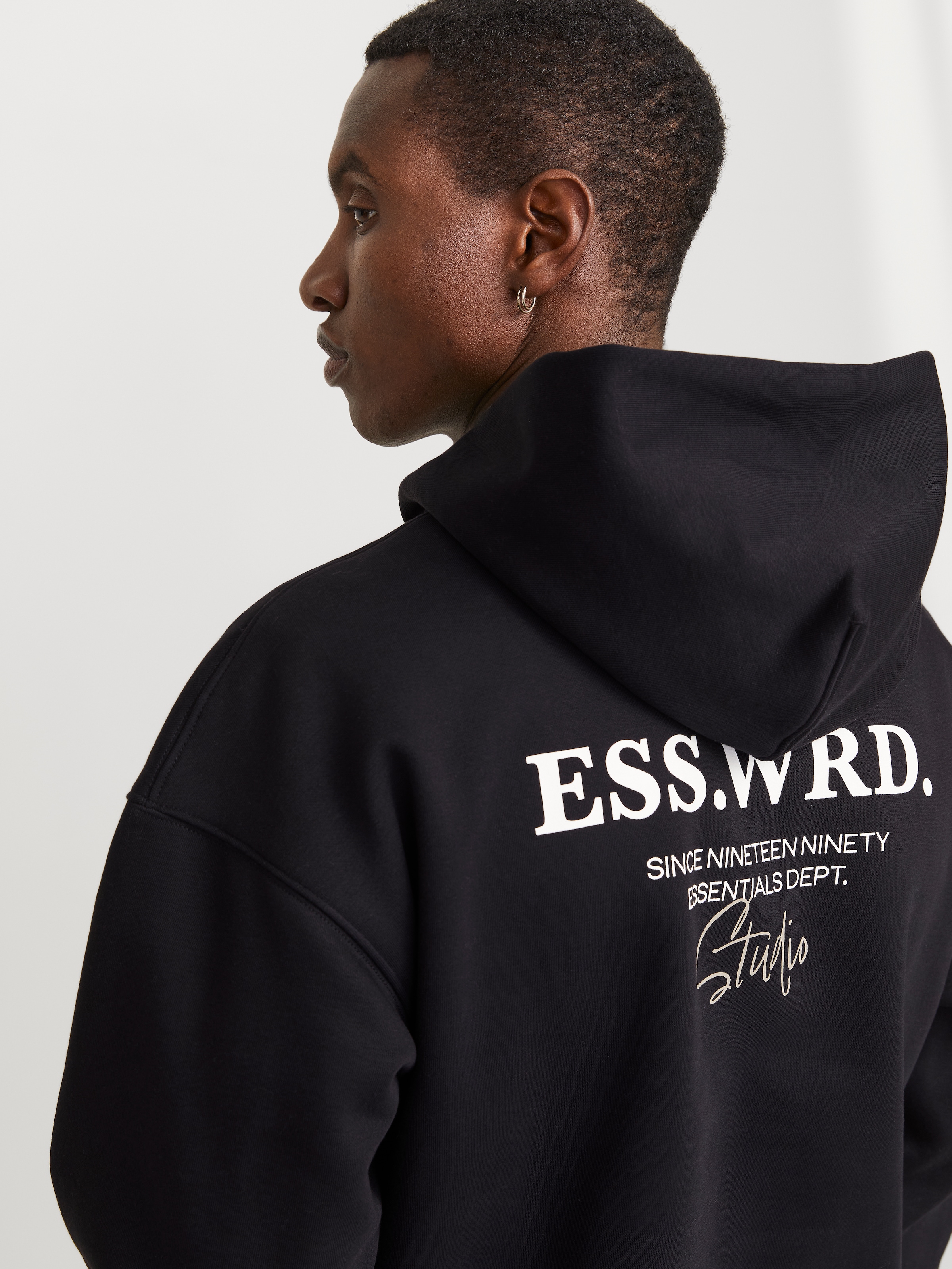 Jack & Jones Kapuzensweatshirt »JJEURBAN EDGE STUDIO SWEAT HOOD NOOS«, mit Front und Back Print