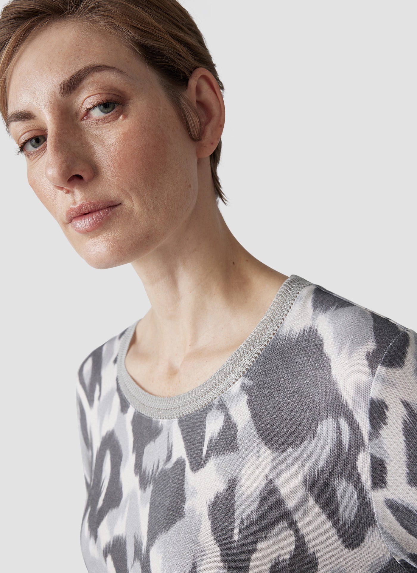 LeComte Print-Shirt »LeComte Langarmshirt mit Animalprint und Bindeband«