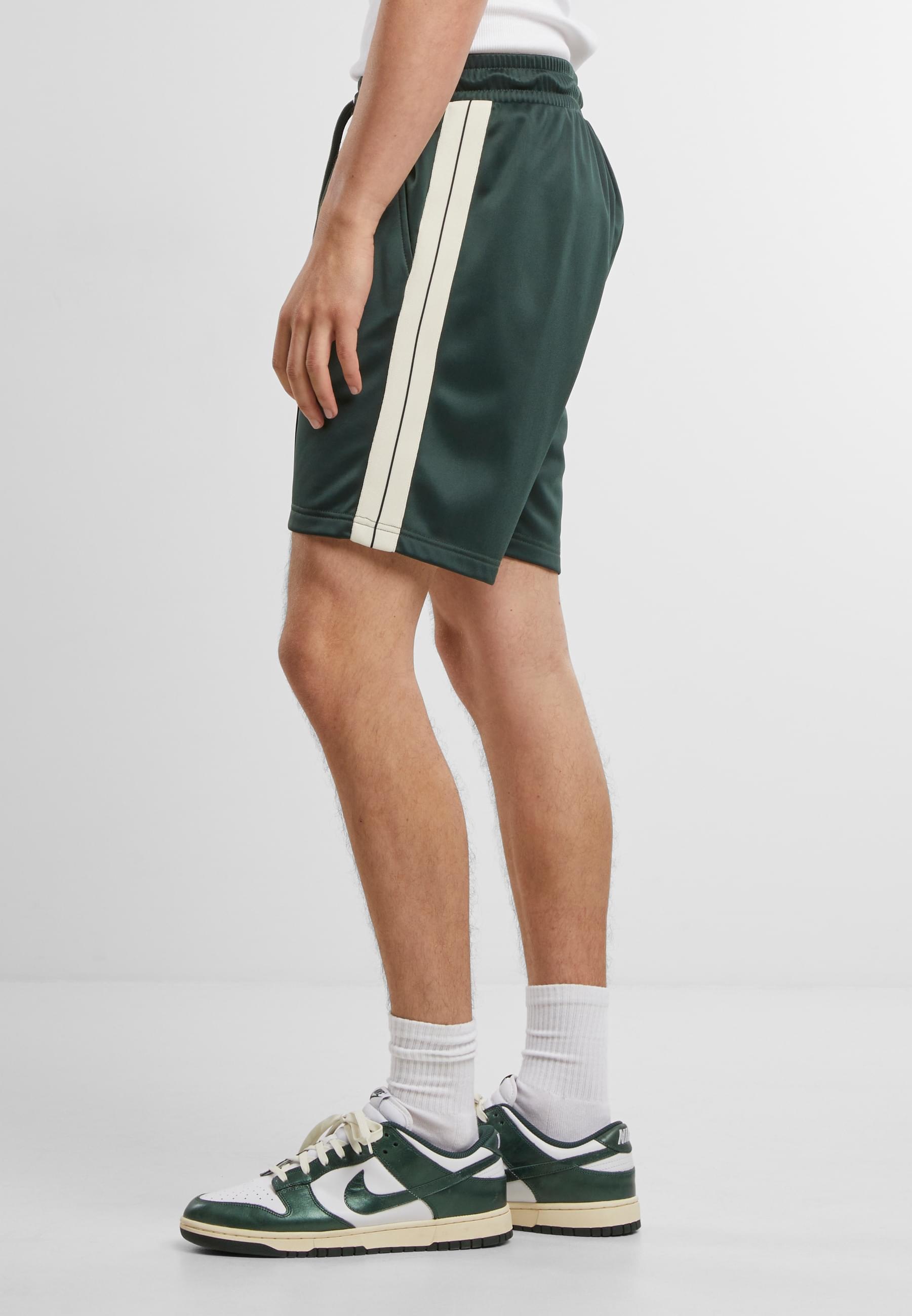URBAN CLASSICS Shorts »Urban Classics Tennis Core Shorts«, (1 tlg.)