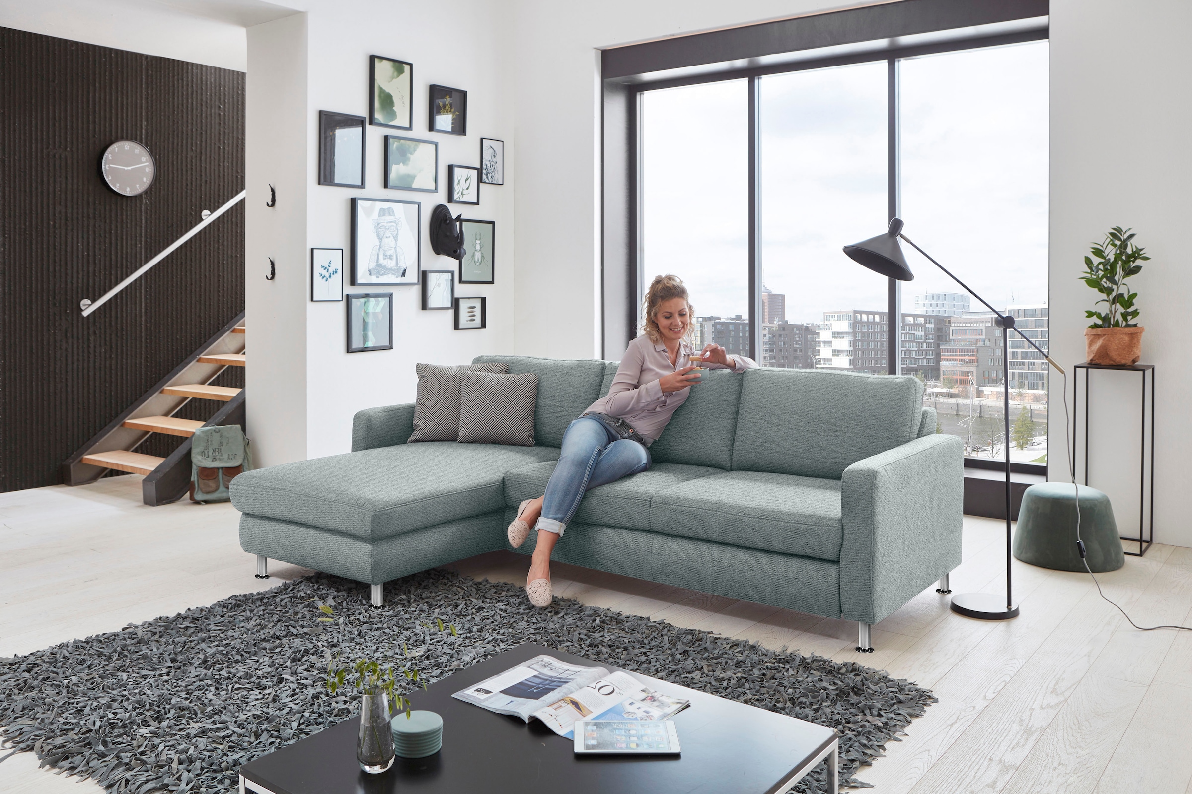 Die PlanBar Ecksofa »MP-IN19027 L-Form«, wahlweise mit Bettfunktion, frei im Raum stellbar