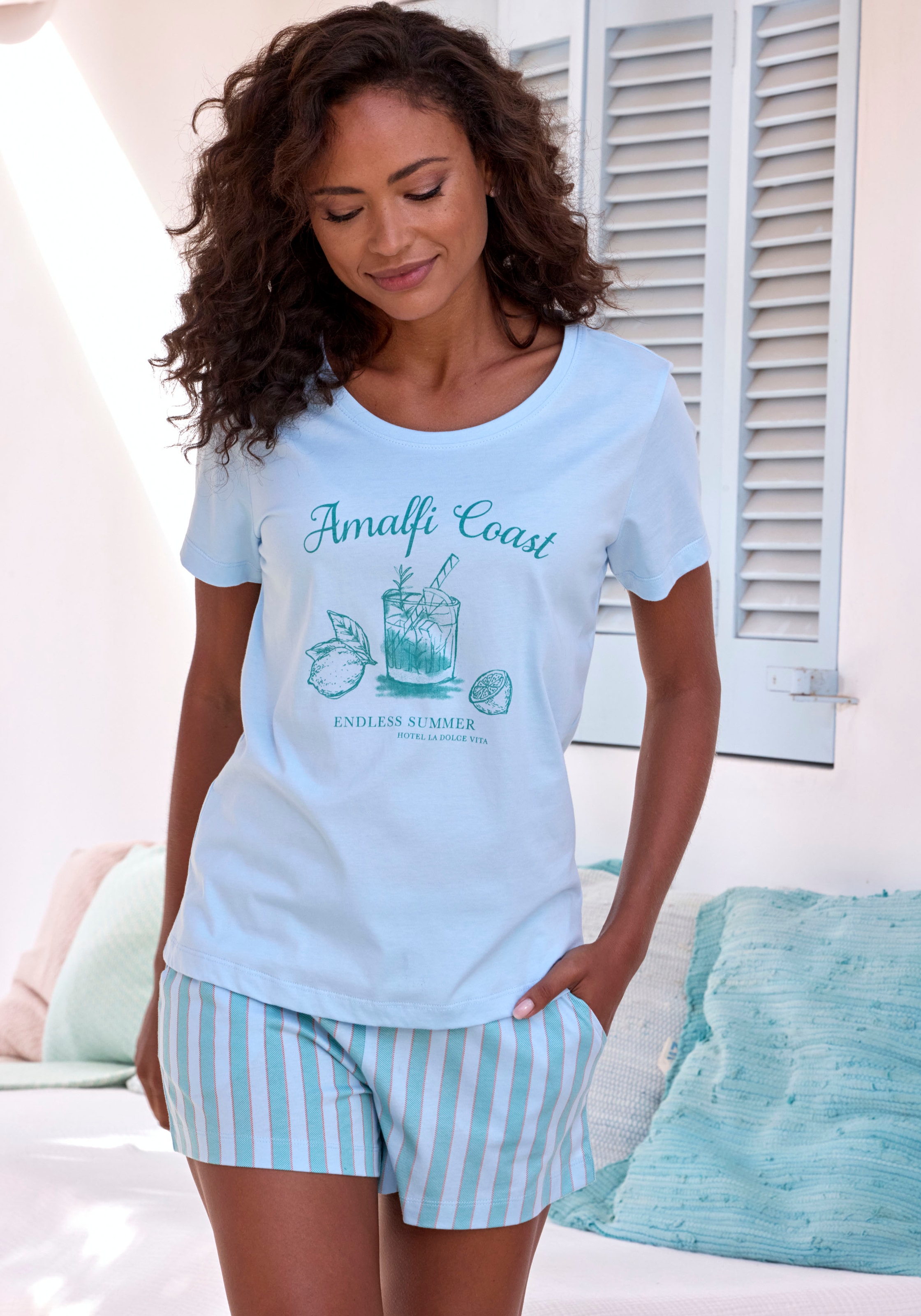 Vivance Dreams Pyjamashorts, mit zartem Streifenmuster