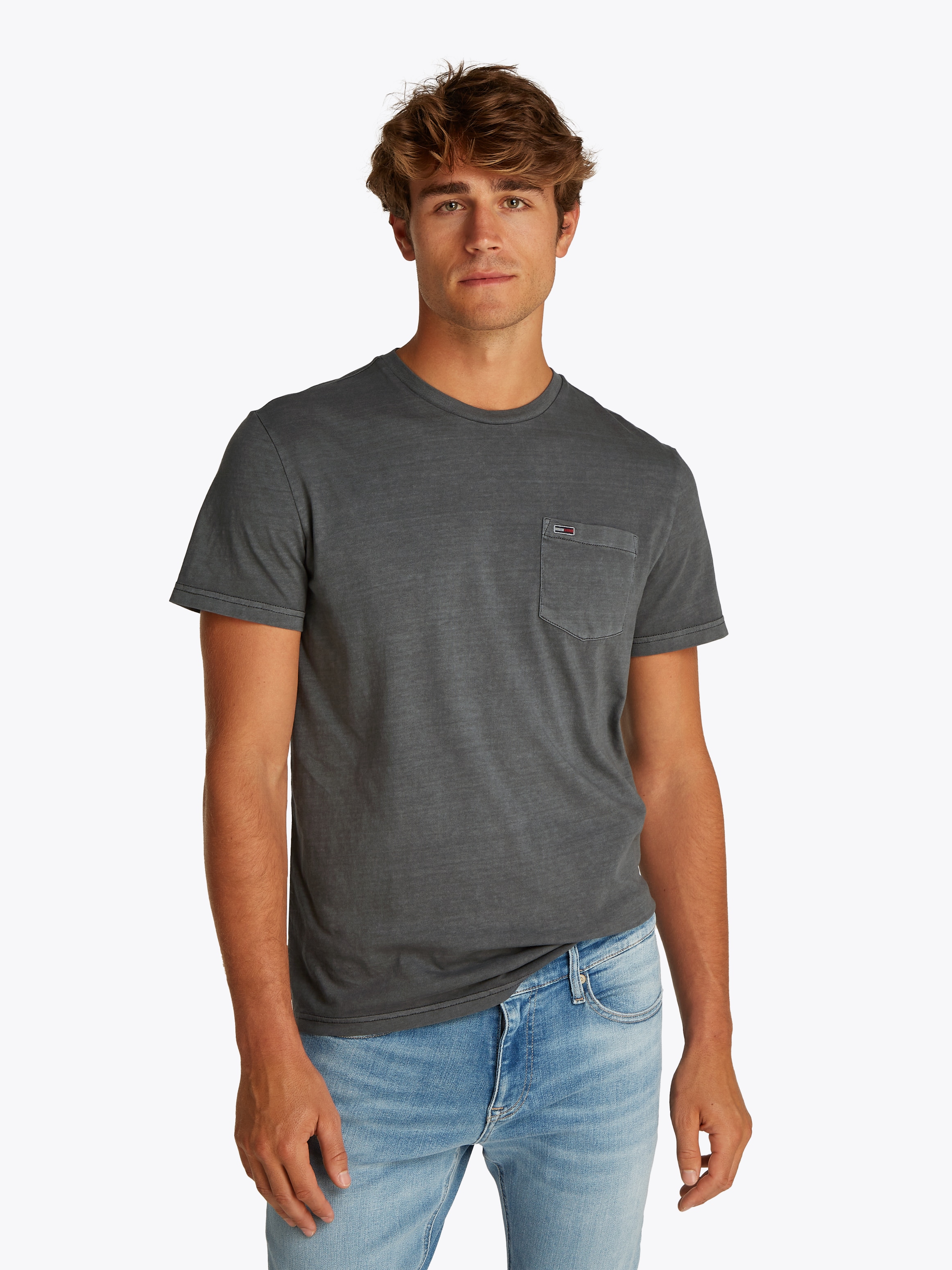 Tommy Jeans T-Shirt "TJM SLIM WASHED POCKET TEE", in leicht gewaschener Opt günstig online kaufen