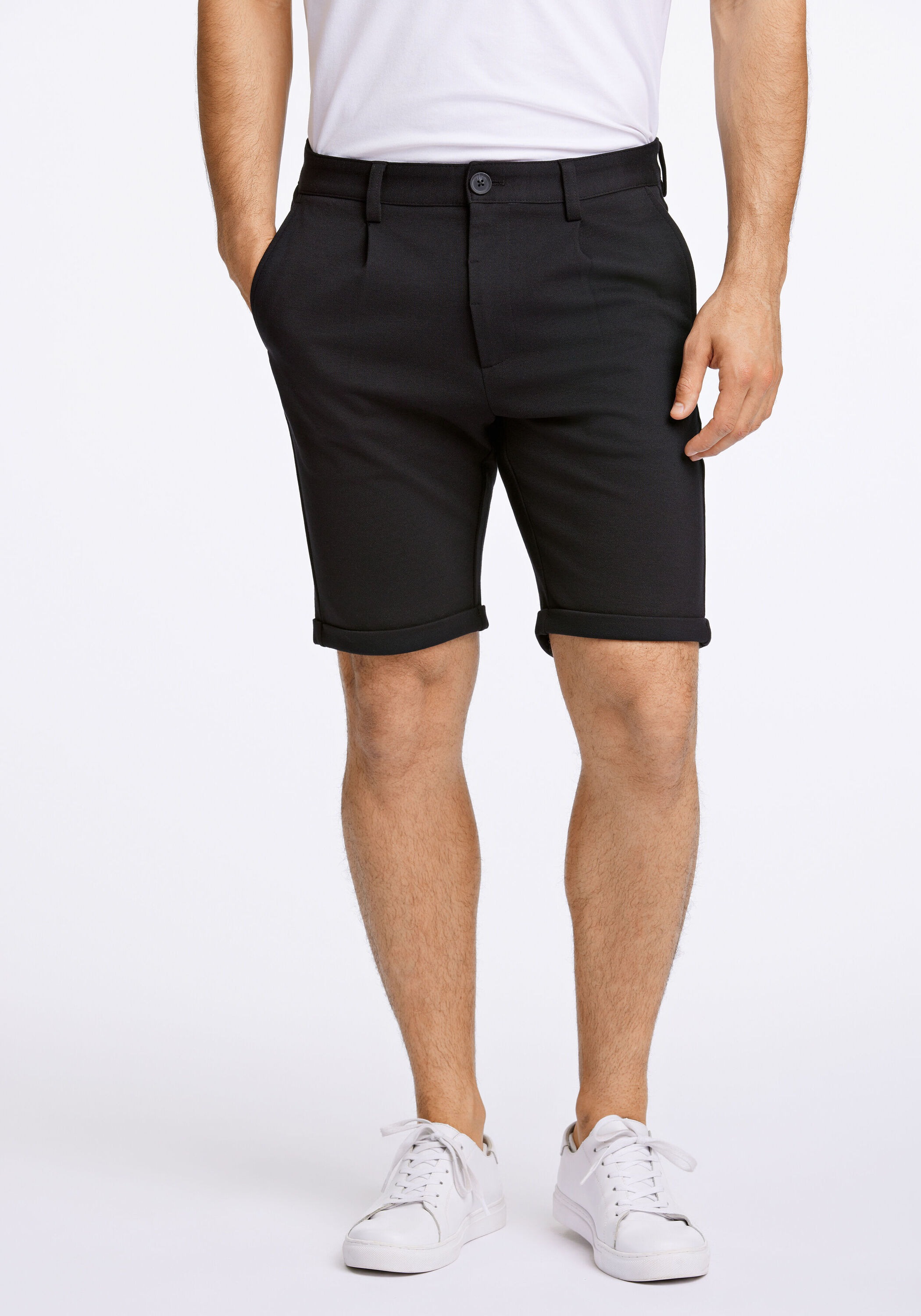 Shorts LINDBERGH "Performance-Shorts Regular Fit", Herren, Gr. 3XL, schwarz, Obermaterial: 75% Polyester, 22% Viskose, 3% Elasthan, meliert, regular fit, Hosen Shorts