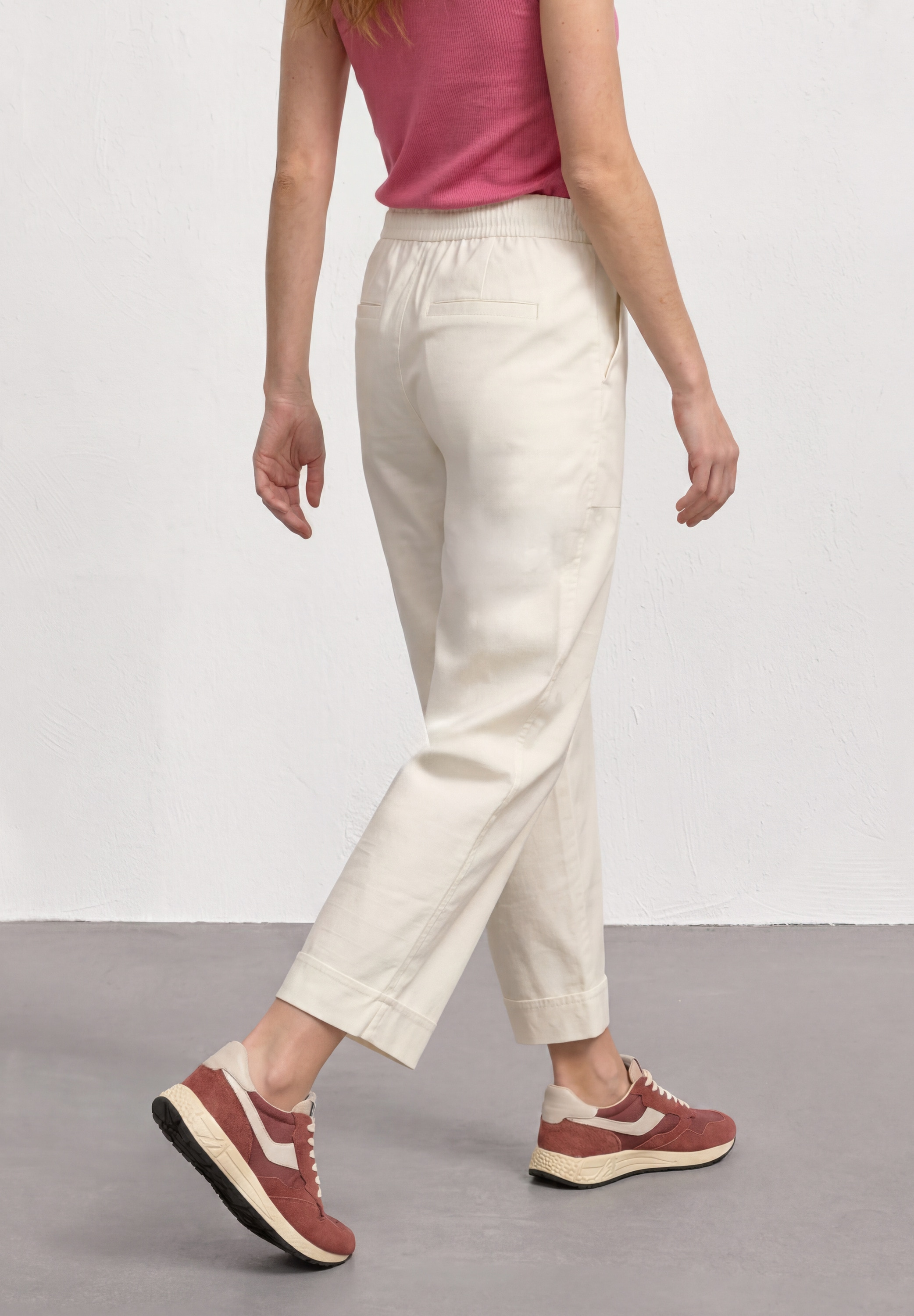 STREET ONE Stoffhose »Style Amalia«  Sommerhose mit elastischem Bund und Tunnelzug