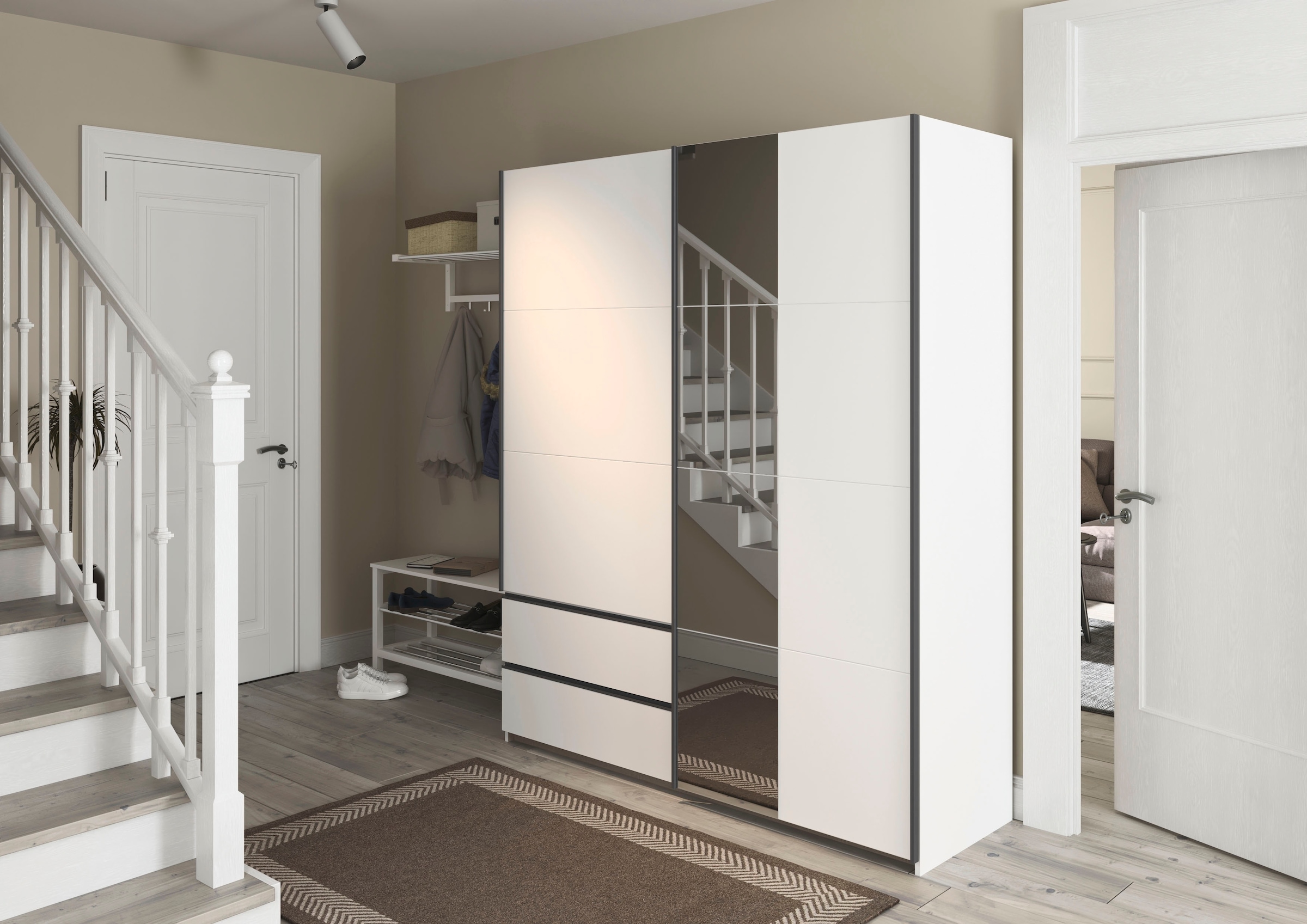 rauch Schwebetürenschrank »Kleiderschrank Schrank Garderobe Wäscheschrank SEVILLA mit Spiegel«, (in 3 verschiedenen Ausstattungen BASIC/CLASSIC/PREMIUM), Metall-Griffleisten alufarben oder Graumetallic MADE IN GERMANY