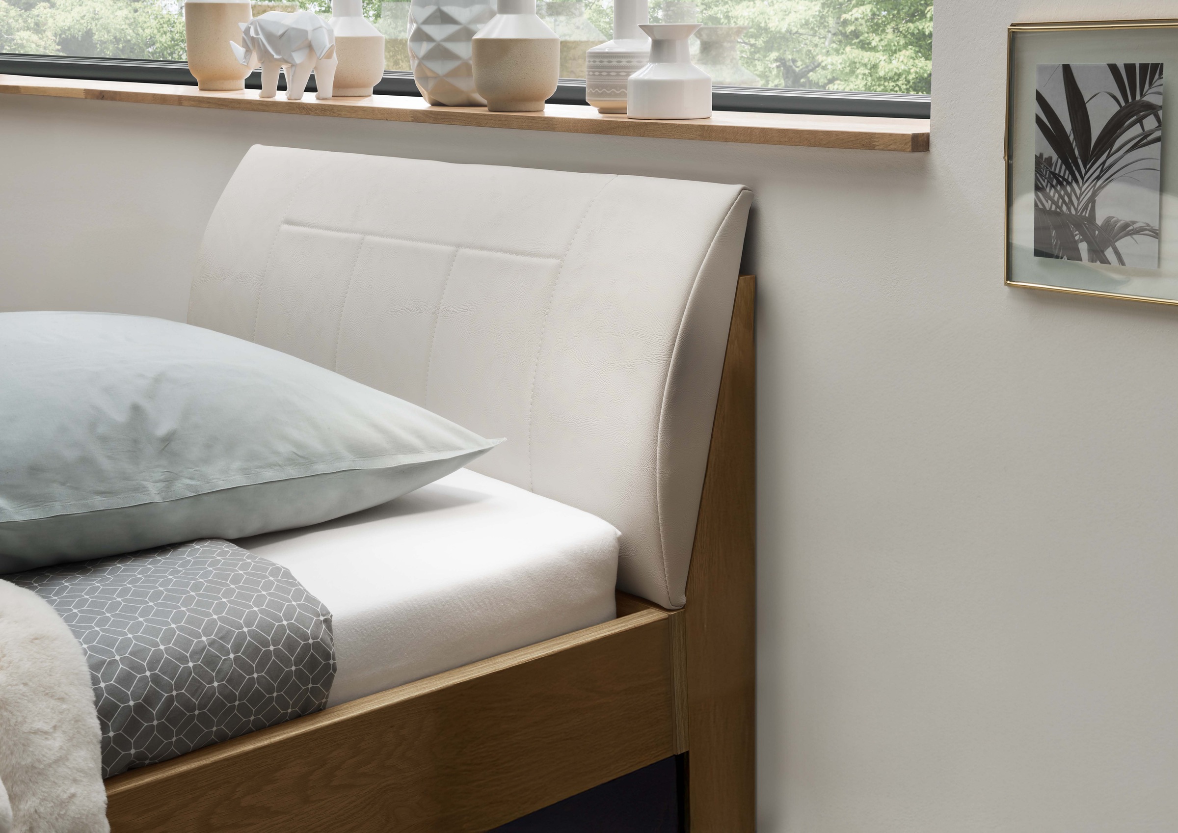 WIEMANN Holzbett »Cardiff, Bettgestell, Bettrahmen, teilmassiv, mit Polsterkopfteil«, (Belastbarkeit 110/220 Kg, 4-fache höhenverstellbar, MADE IN GERMANY), Fußteil aus Massivholz, verschiedene Größen