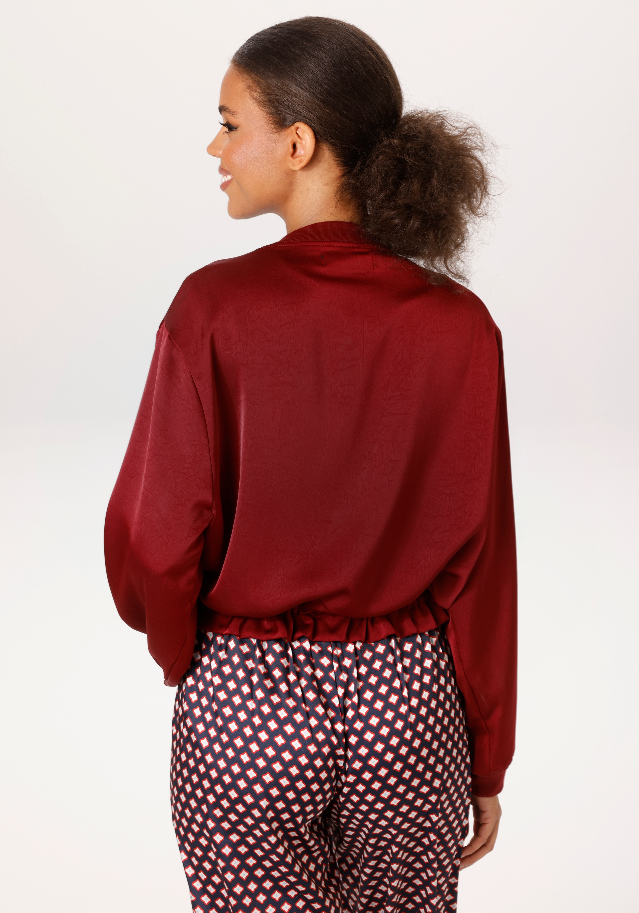 Aniston CASUAL Blouson mit Tunnelzug im Saum - NEUE KOLLEKTION günstig online kaufen