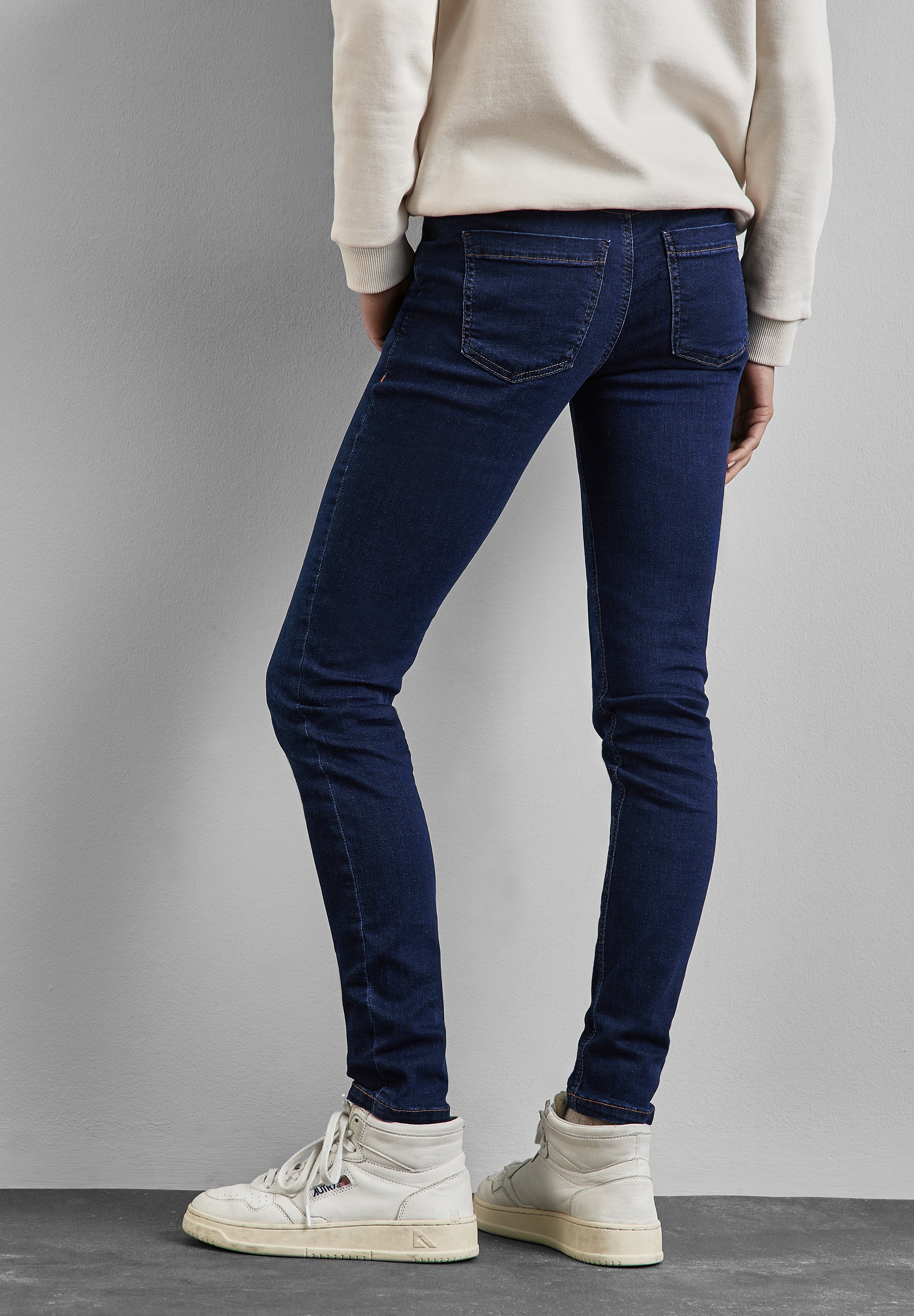 STREET ONE Siauri džinsai Middle Waist