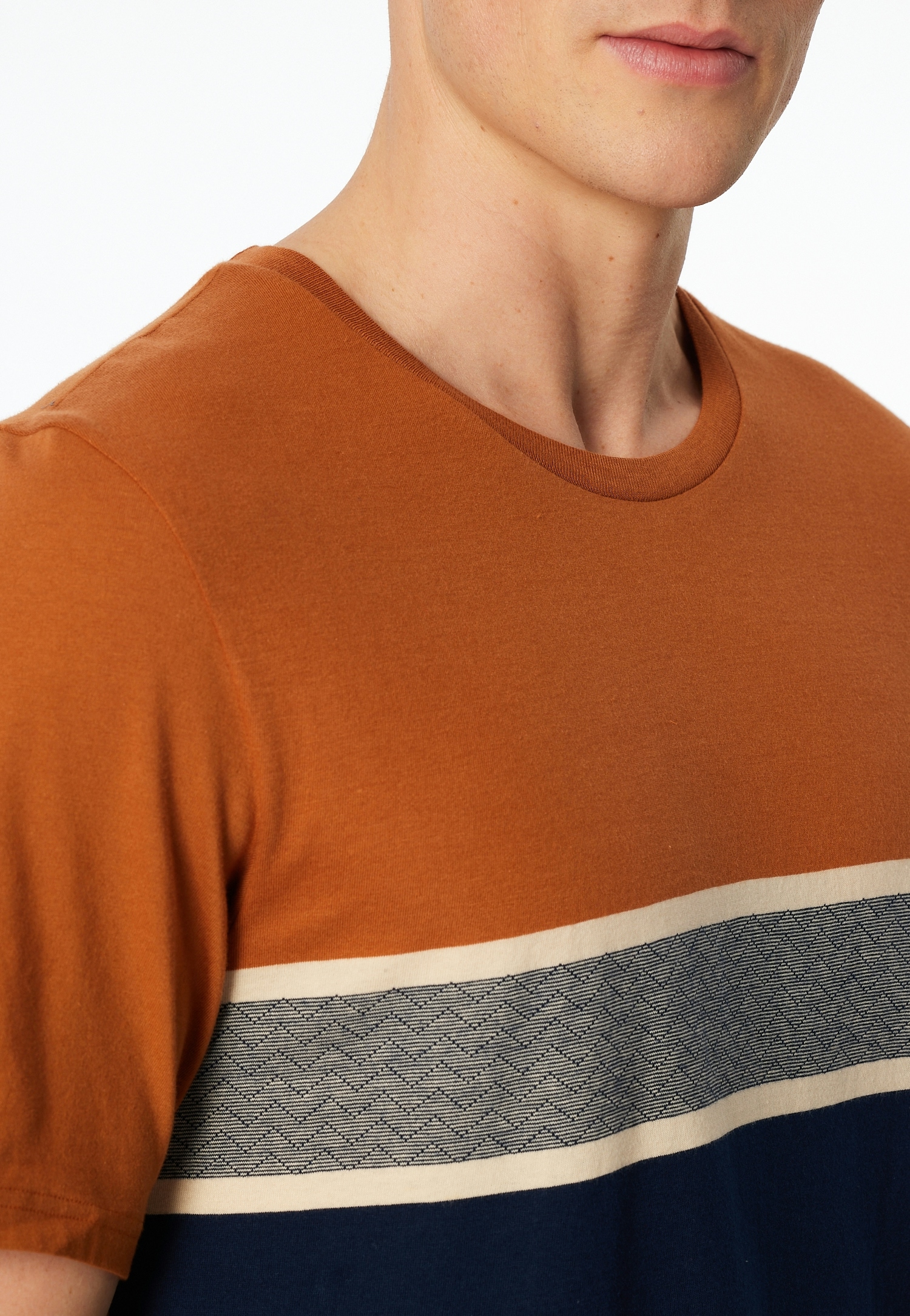 Schiesser Shorty »Casual Essentials« 2 mit Rundhalsausschnitt und kurzen Ärmeln