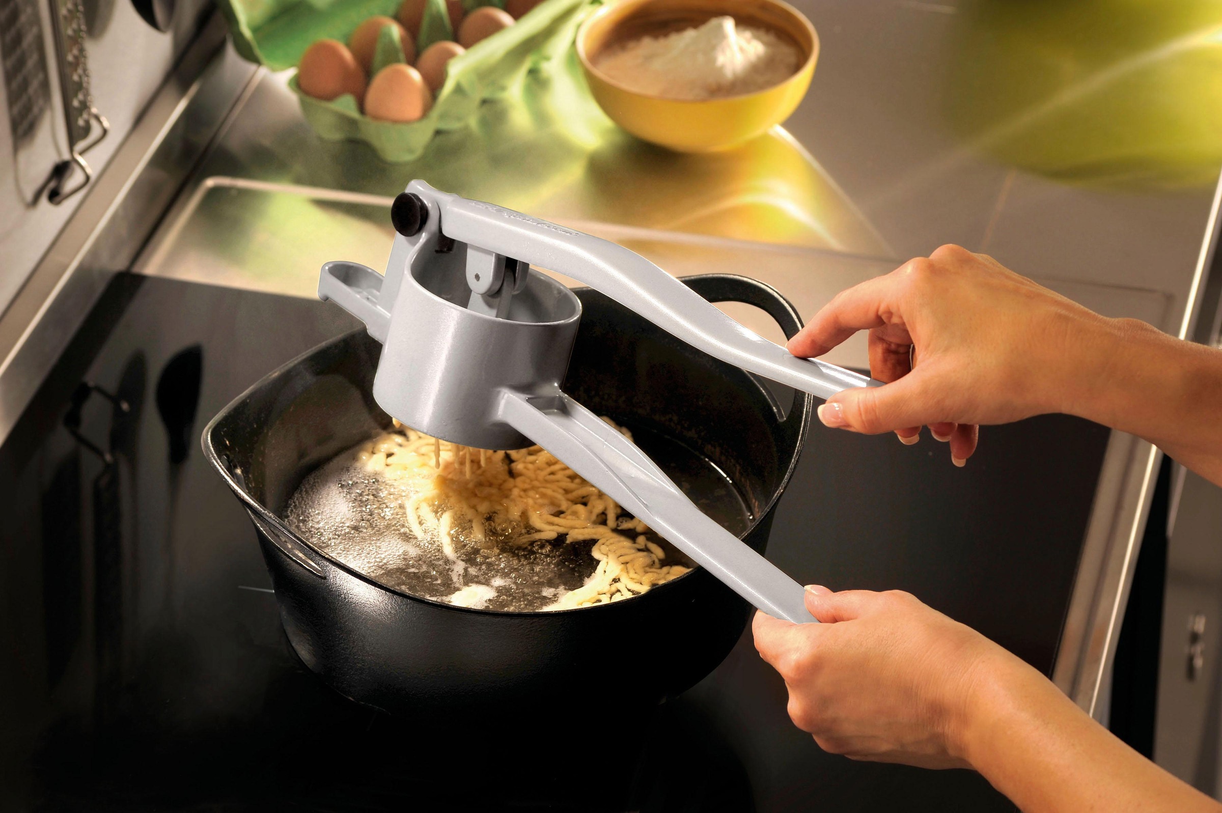 GEFU Kartoffelpresse "SPÄTZLEBOUB" günstig online kaufen