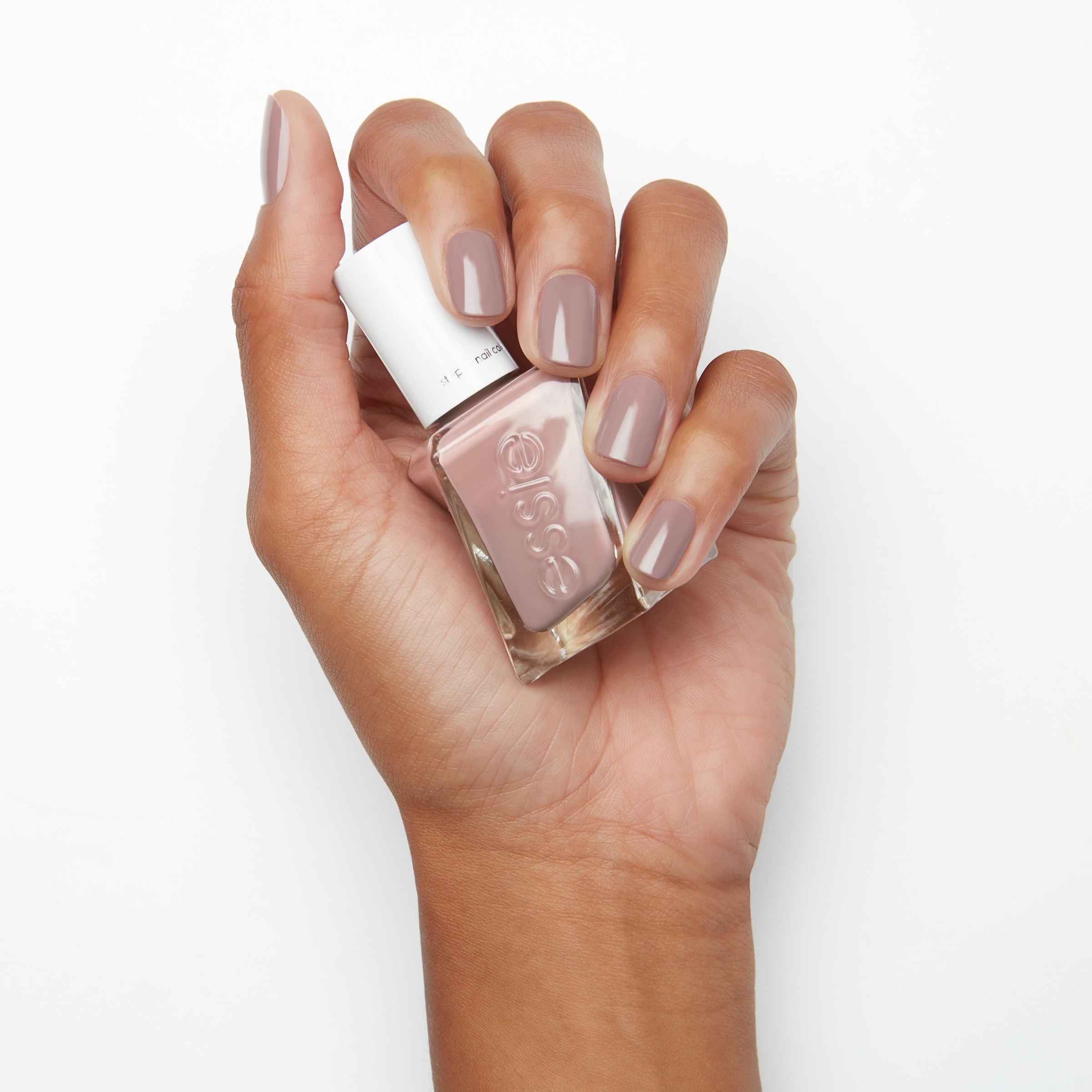 essie Nagellack »Essie Nagellack gel couture«, mit natürlichen Inhaltsstoffen