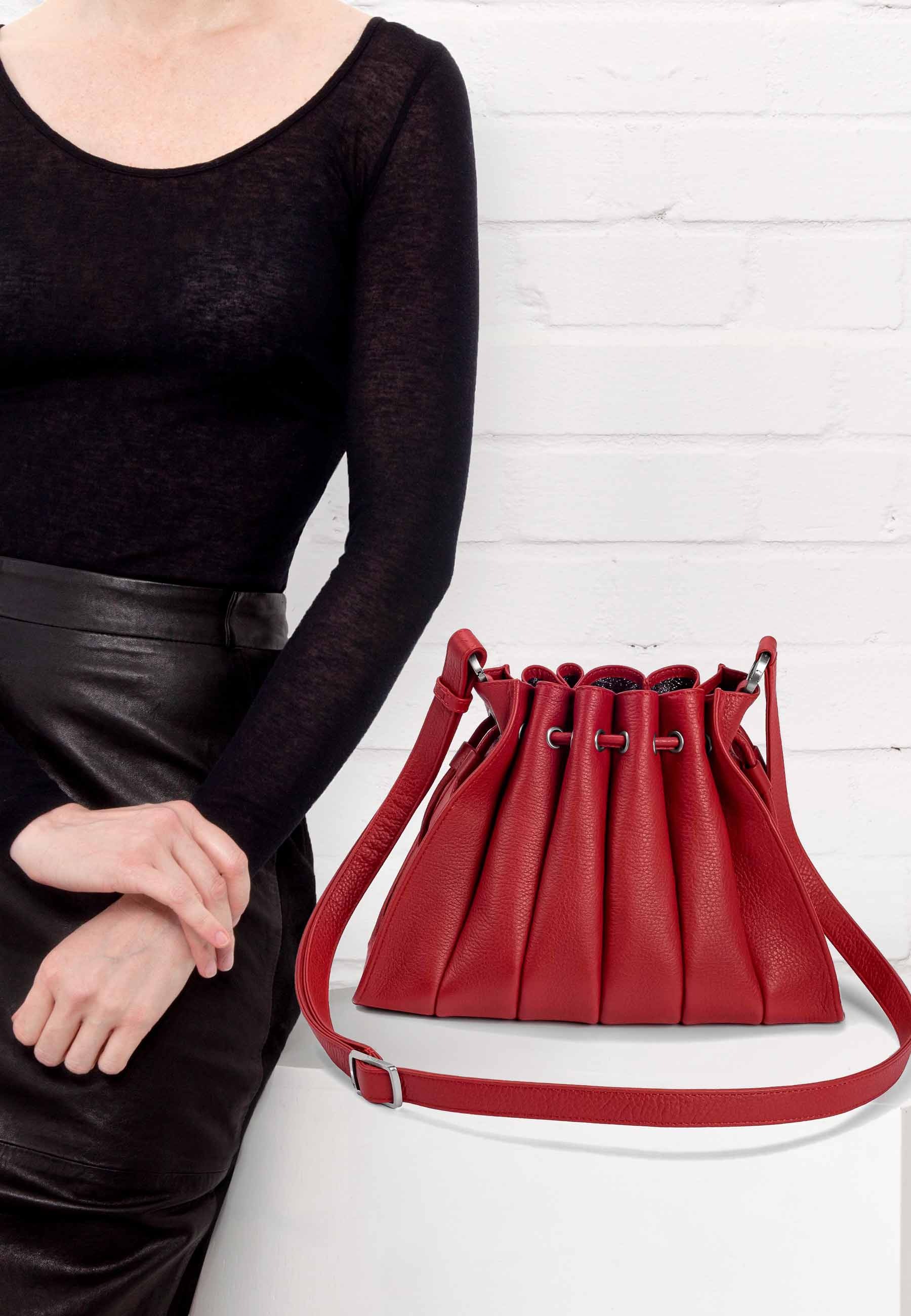 GRETCHEN Schultertasche »Fan Shoulderbag«, in modischer Fächer-Optik