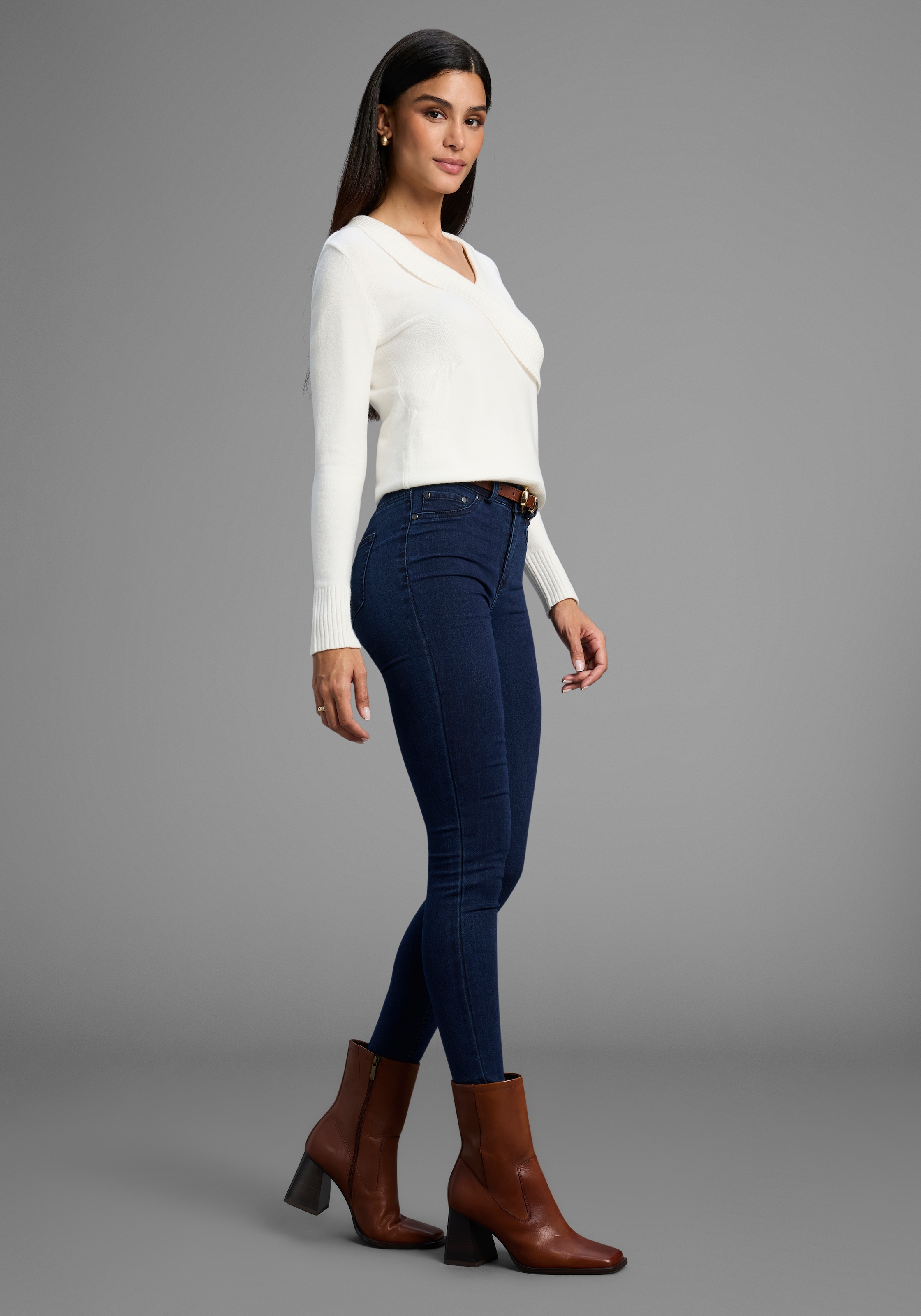 Arizona Skinny-fit-Jeans »Ultra Stretch«, extra-eng geschnittene Beinform, modische Used-Waschung
