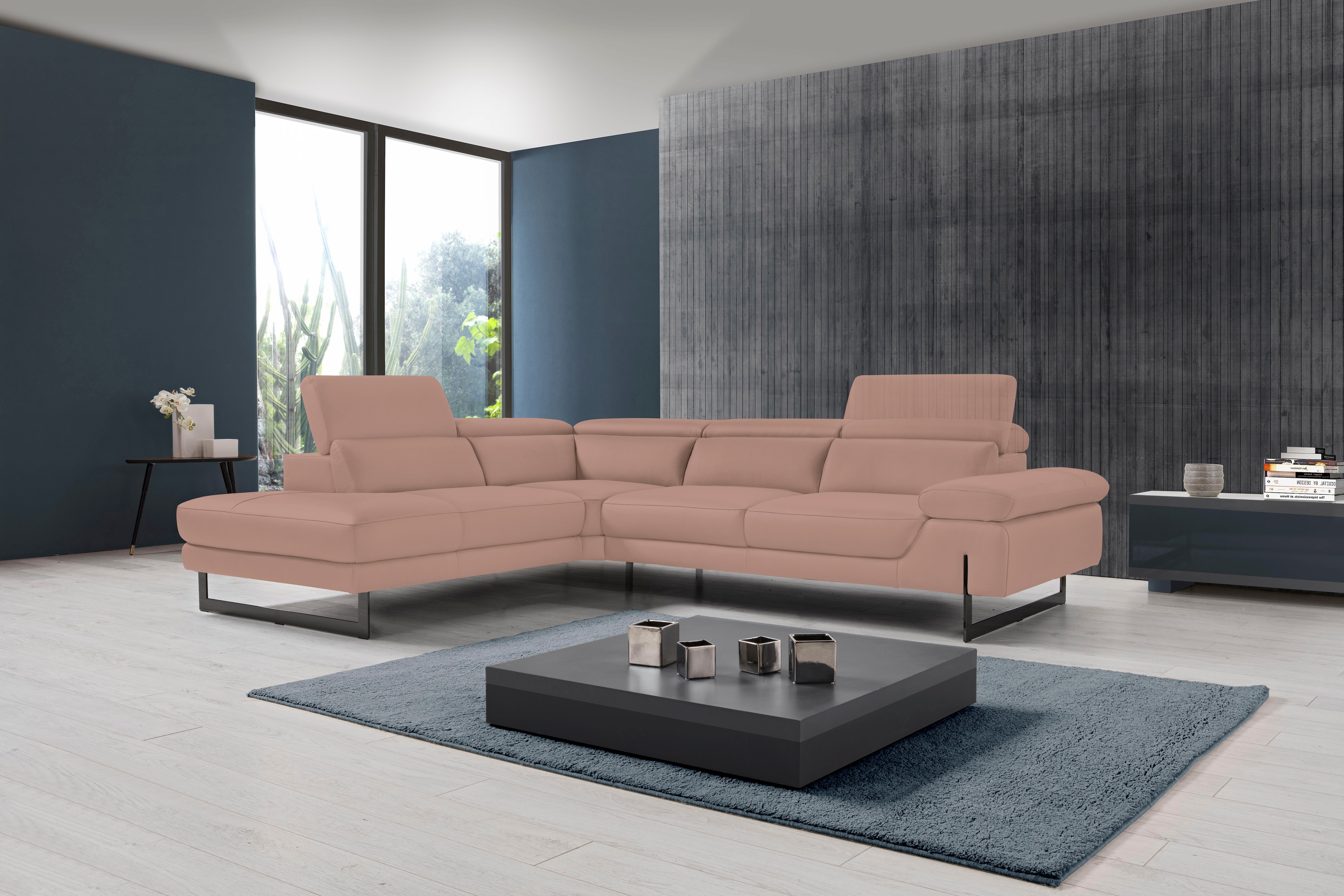 Egoitaliano Ecksofa "Queenie, extravagantes Sofa mit erstklassigem Sitzkomfort, L-Form" mit verstellbarer Armlehne und Kopfteilen für Wohlfühlkomfort