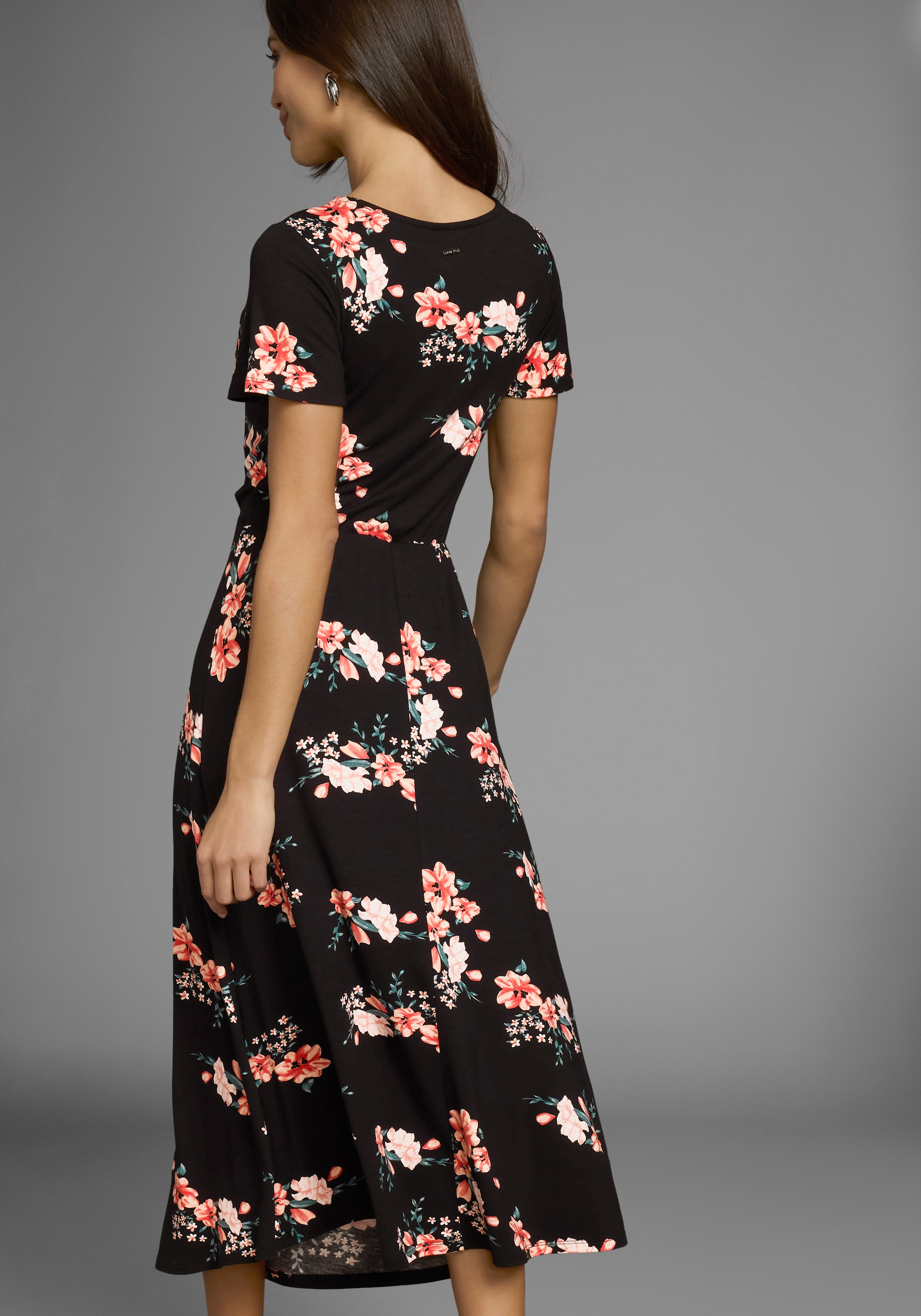 Thumbnail - Laura Scott Sommerkleid mit romantischem Blumendruck und Raffung, Midikleid