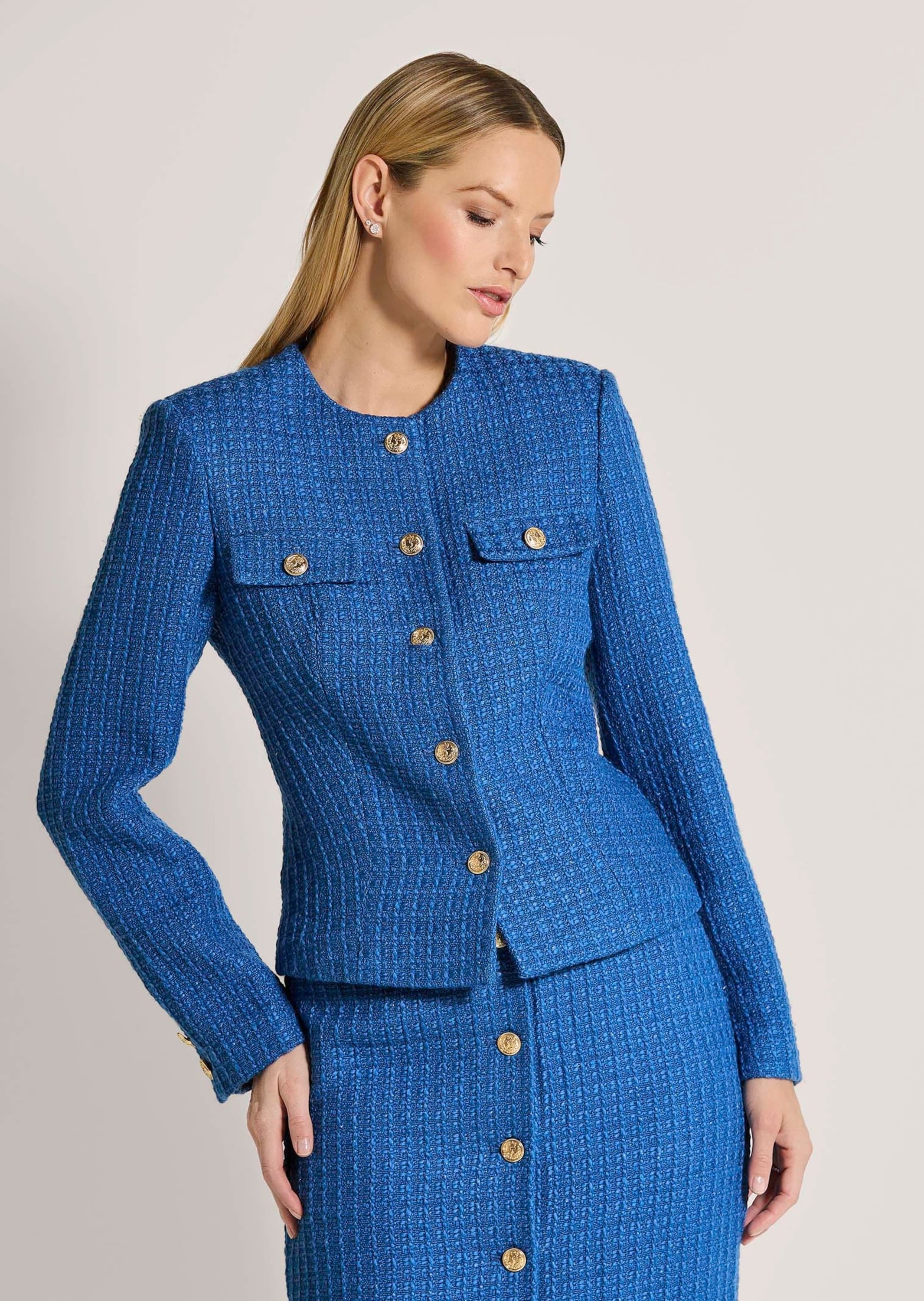 MADELEINE Jerseyblazer »Blazer Couturiger Kurzblazer mit goldfarbenen Knöpfen«