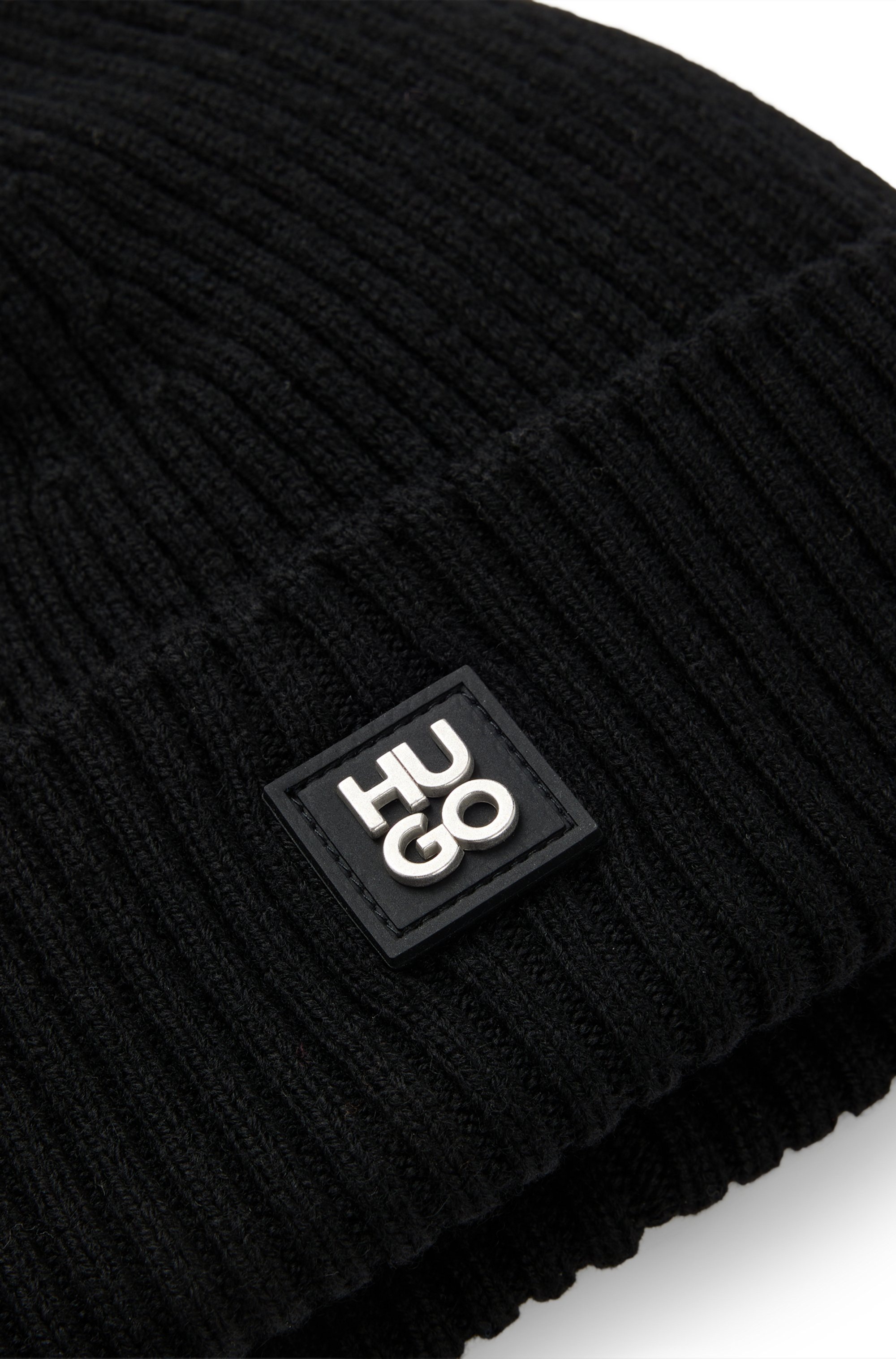 HUGO Strickmütze »Xola Metal« aus reiner Wolle, mit Stack-Label, unisex