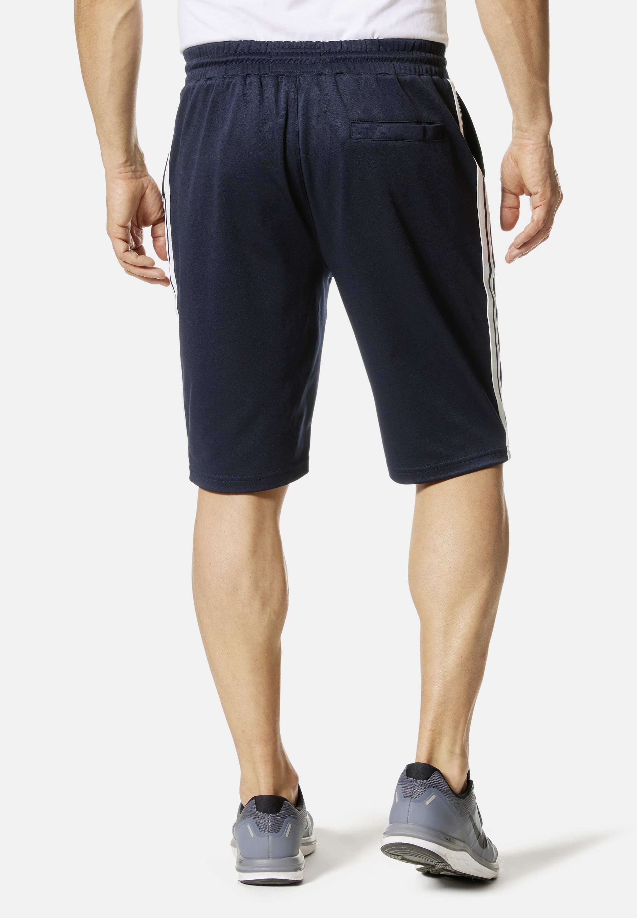 HERO by John Medoox Sporthose »Sportshorts mit Streifen Hero by John Medoox Sporthose«, Tapered Fit Casual Funktionsstoff für Herren
