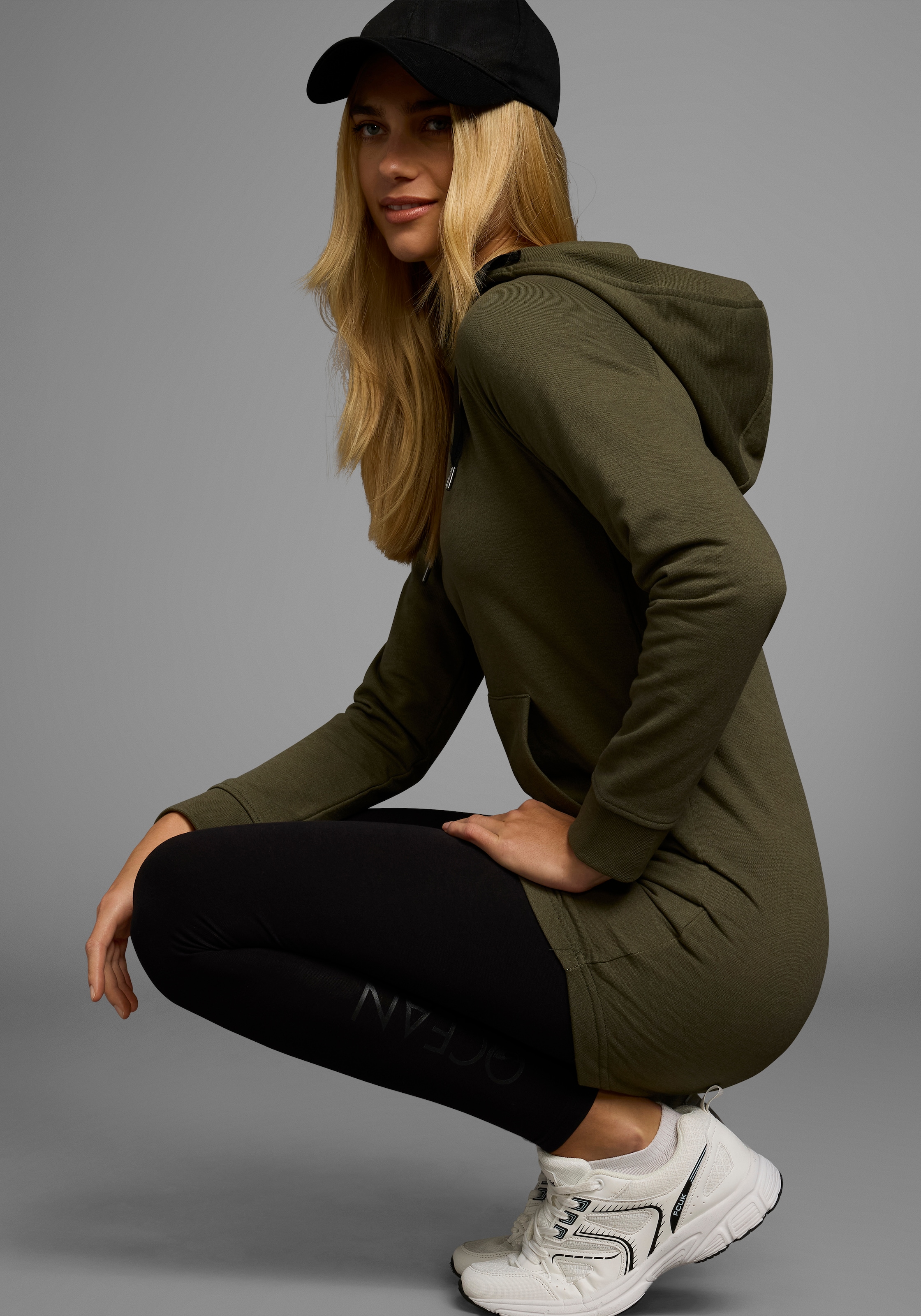 Ocean Sportswear Jogginganzug »Essentials Joggingsuit«, (Packung, 2 tlg., mit Leggings)