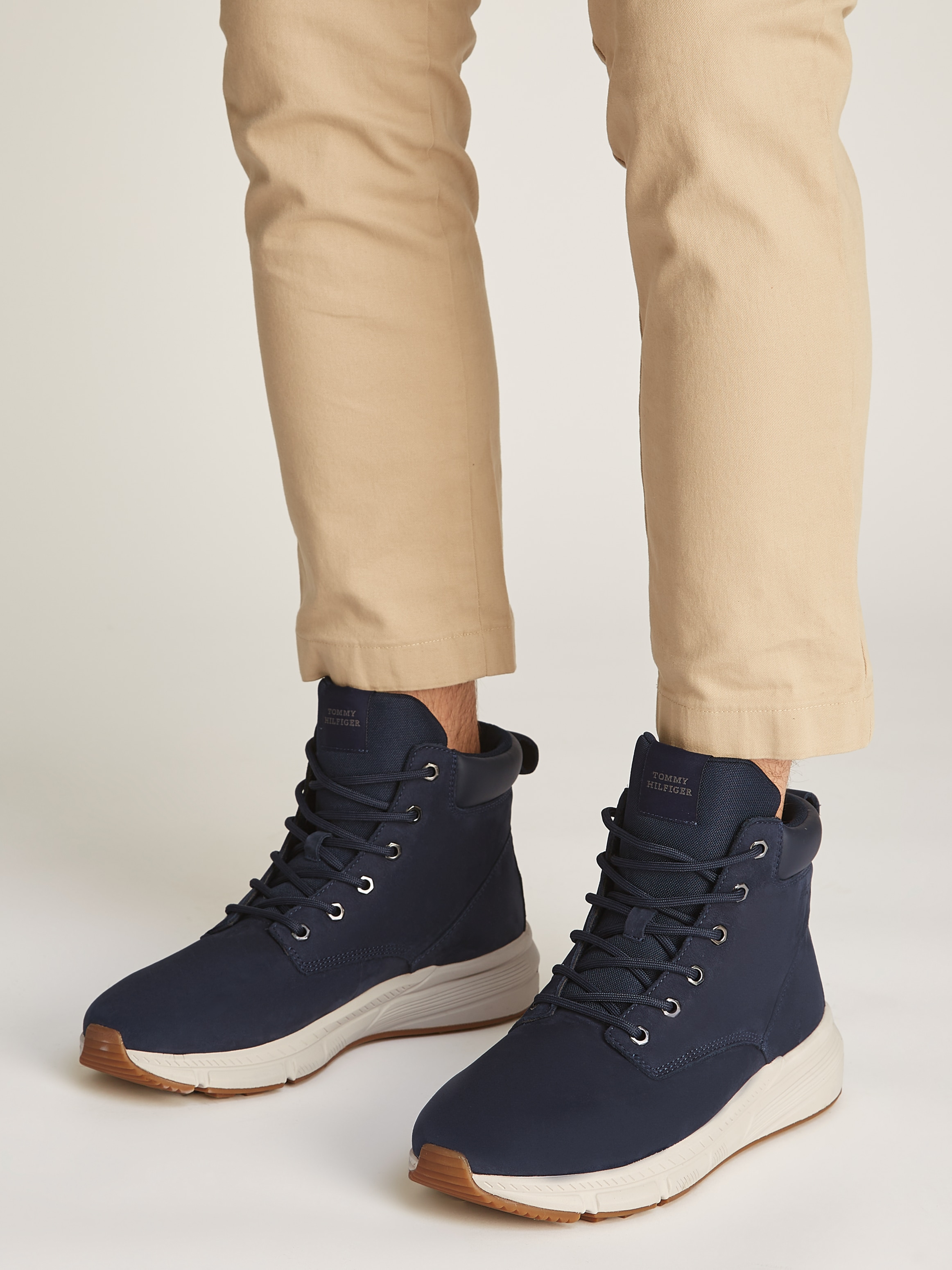 Tommy Hilfiger Schnürboots »LIGHT HILIFIGER NBK HYBRID BOOT«, Freizeitschuh, Boots, Schnürschuh mit gepolstertem Schaftrand