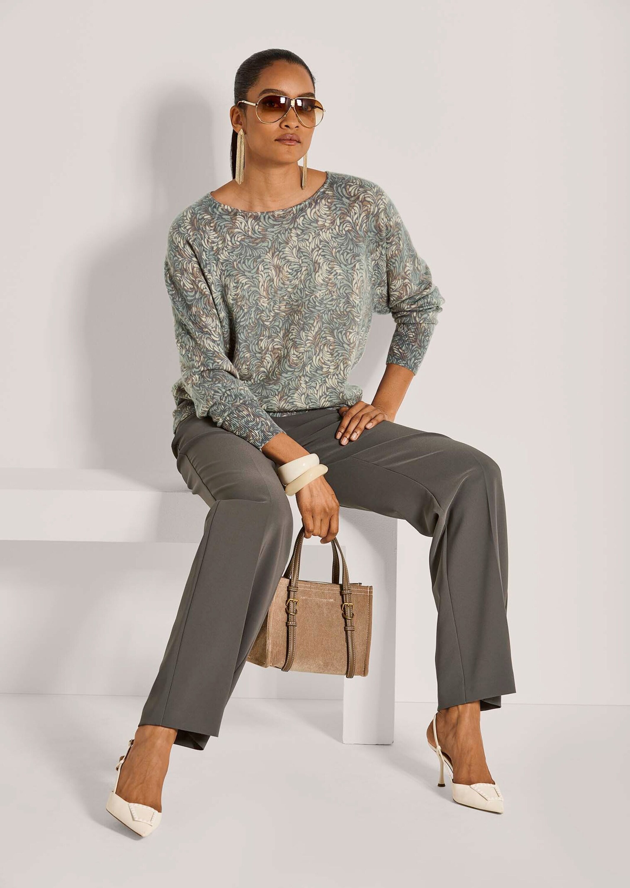 MADELEINE Longpullover »Kaschmirpullover Stilvoller Strickpullover mit Fledermausärmeln«