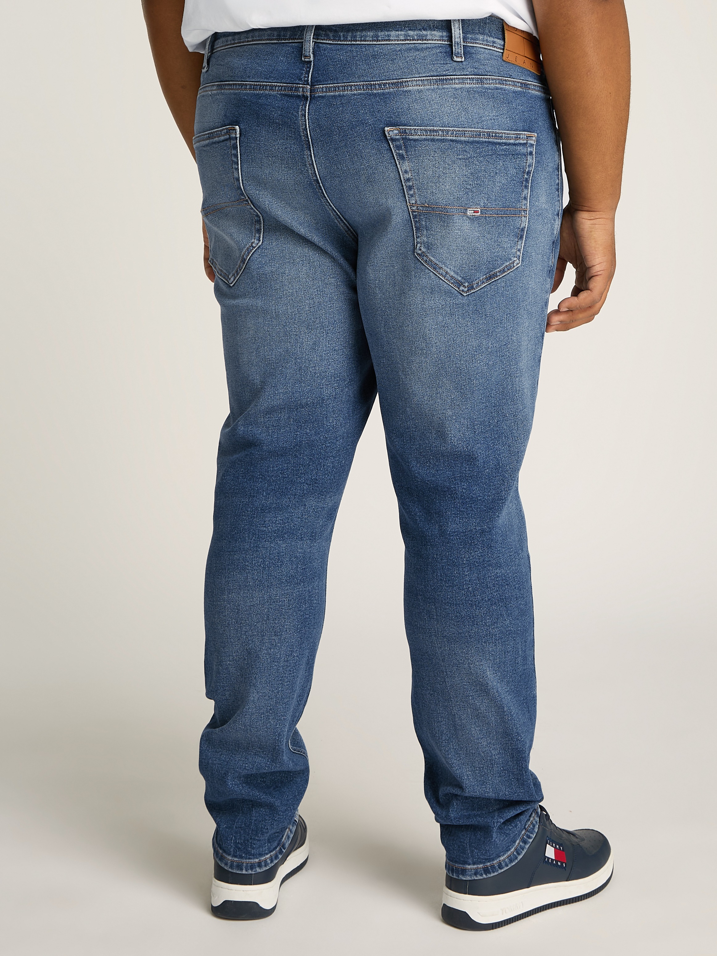 Tommy Jeans Plus in Großen Größen, stoned wash Optik günstig online kaufen