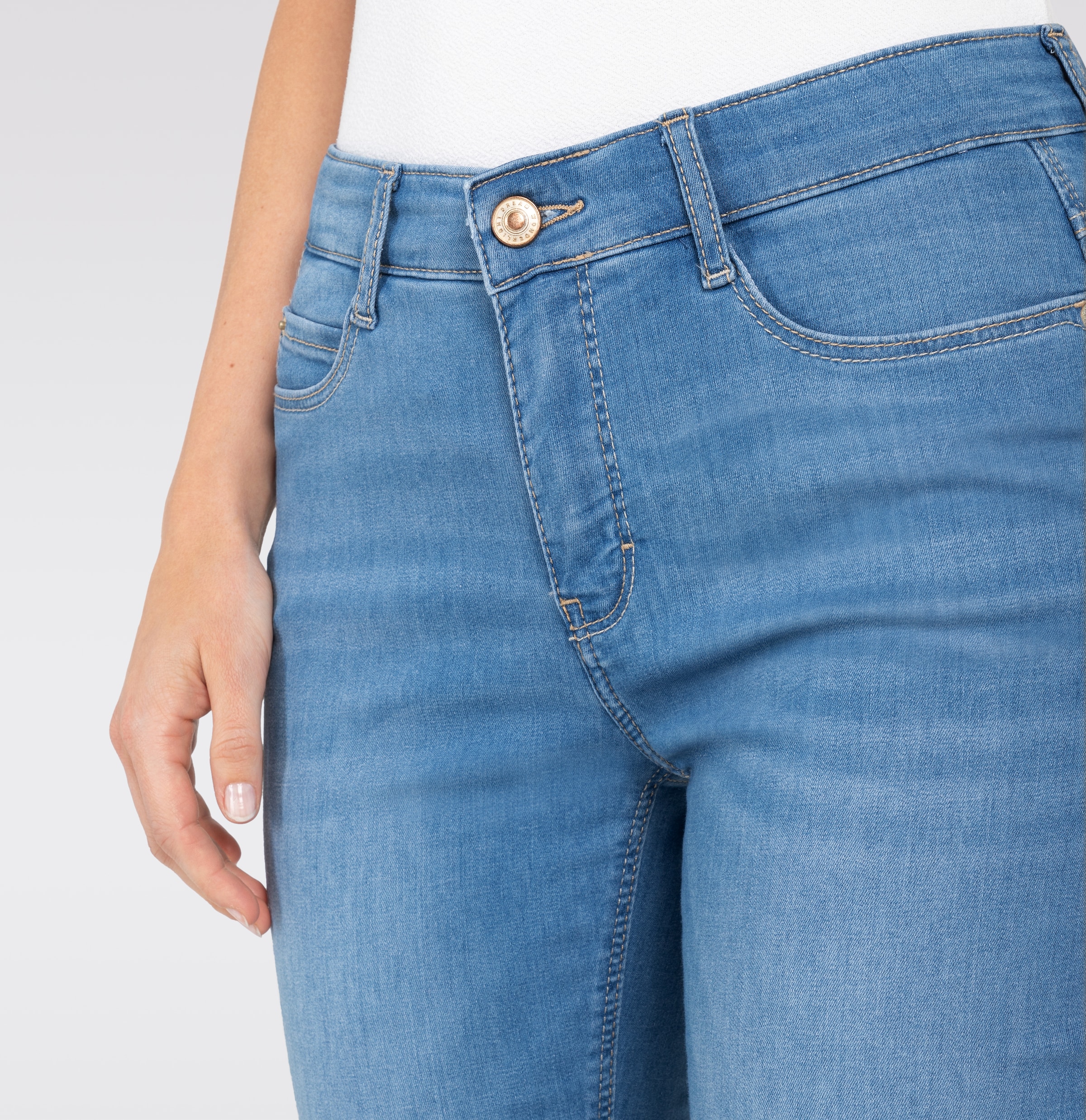 MAC Caprijeans »Dream-Sum«, Bequemer Sitz mit krempelbarem Saum