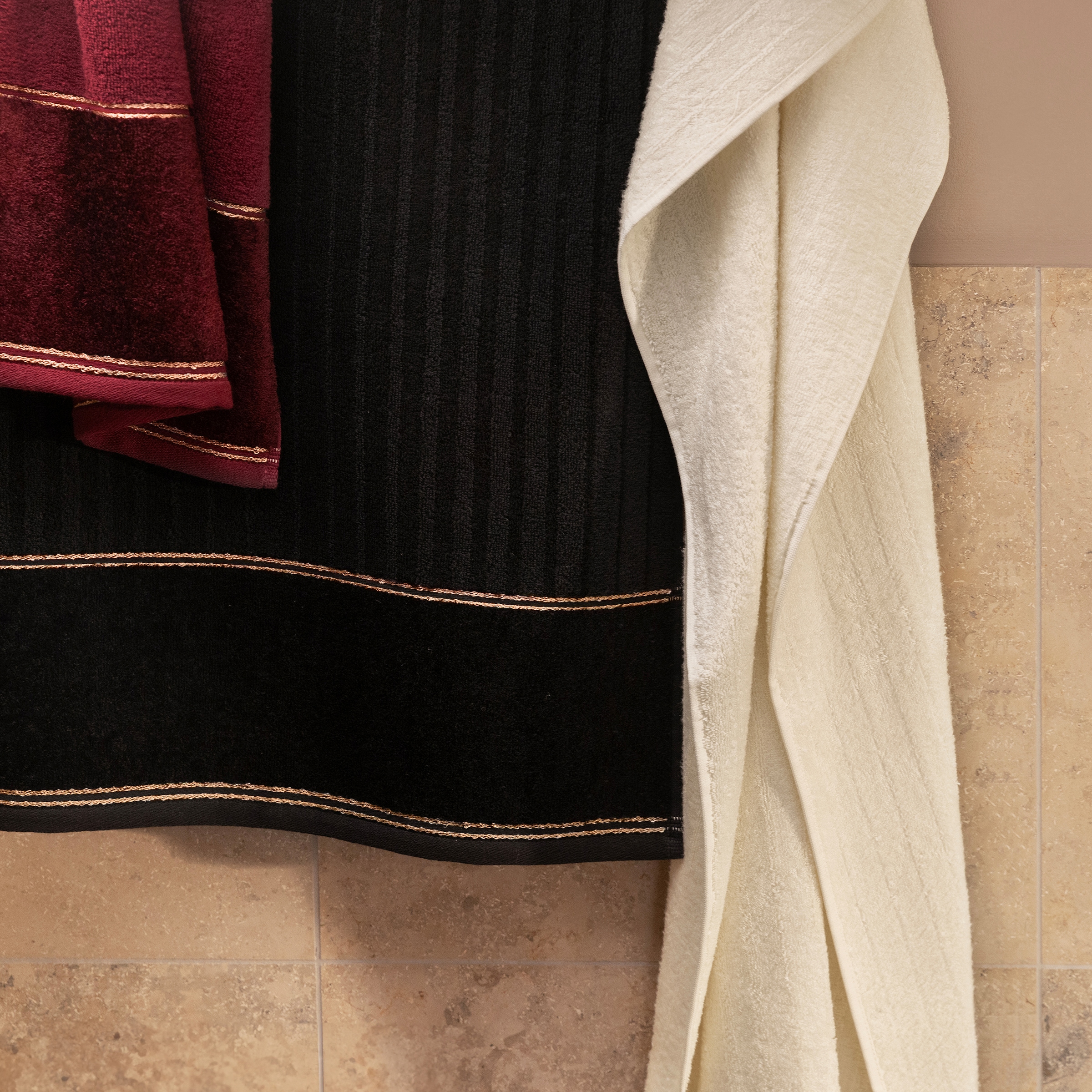 Möve Handtuch »Vibrant Opulence Ombre« aus Baumwolle und Lyocell gefertigt