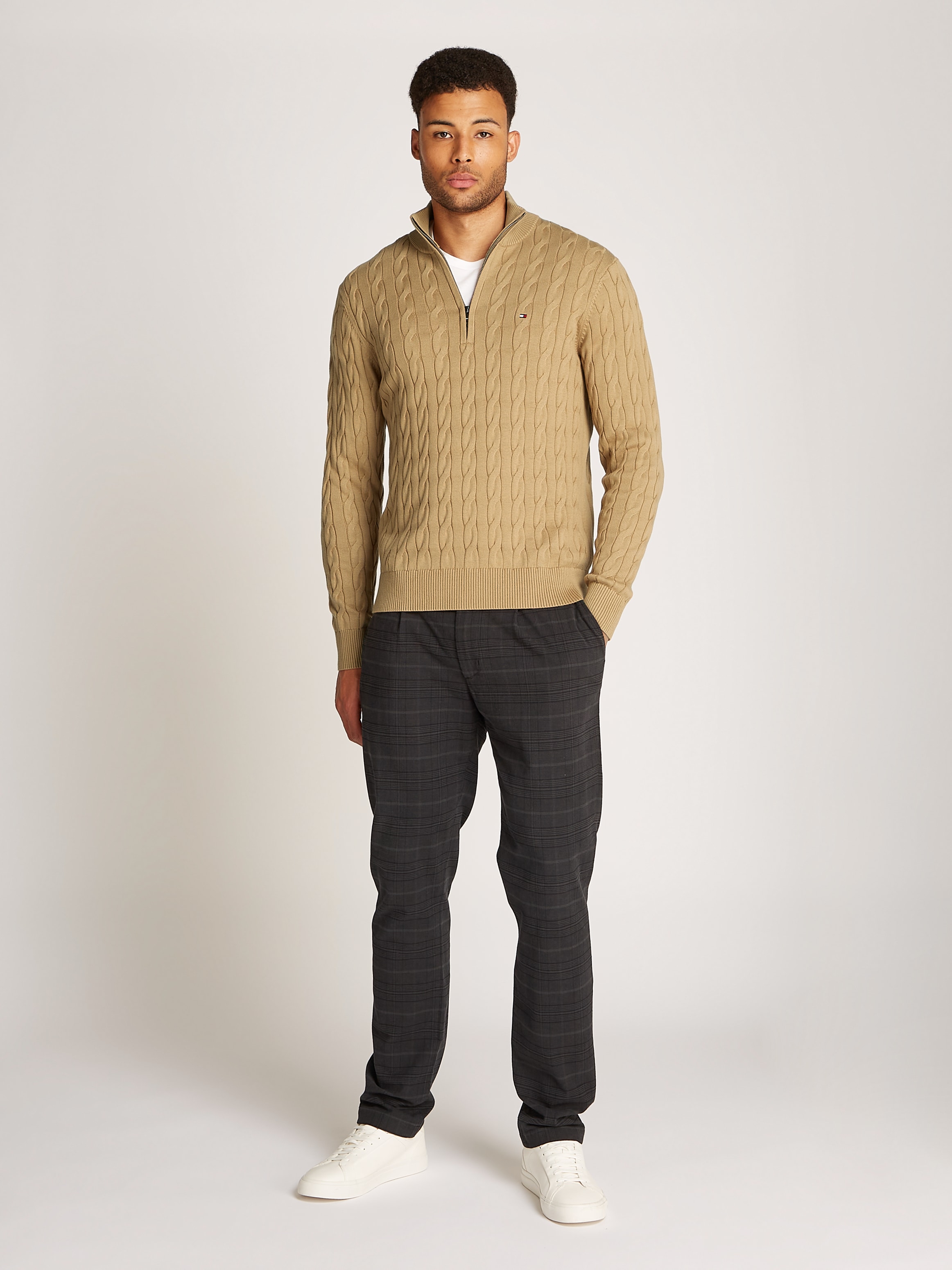 Tommy Hilfiger Strickpullover »CLASSIC COTTON CABLE ZIP MOCK«, mit modischem Zopfmuster