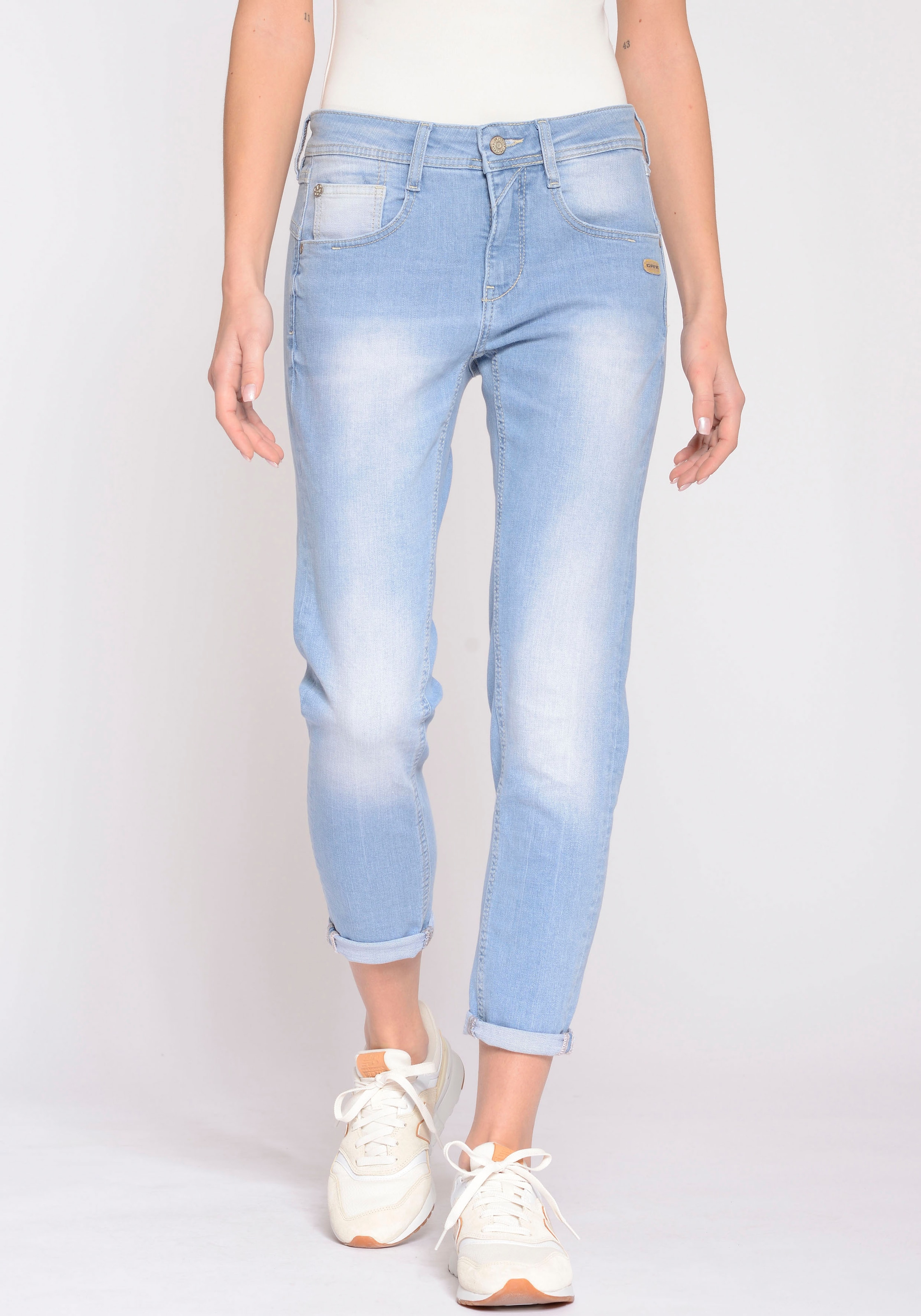 GANG Relax-fit-Jeans »94AMELIE CROPPED«, mit Abriebeffekten