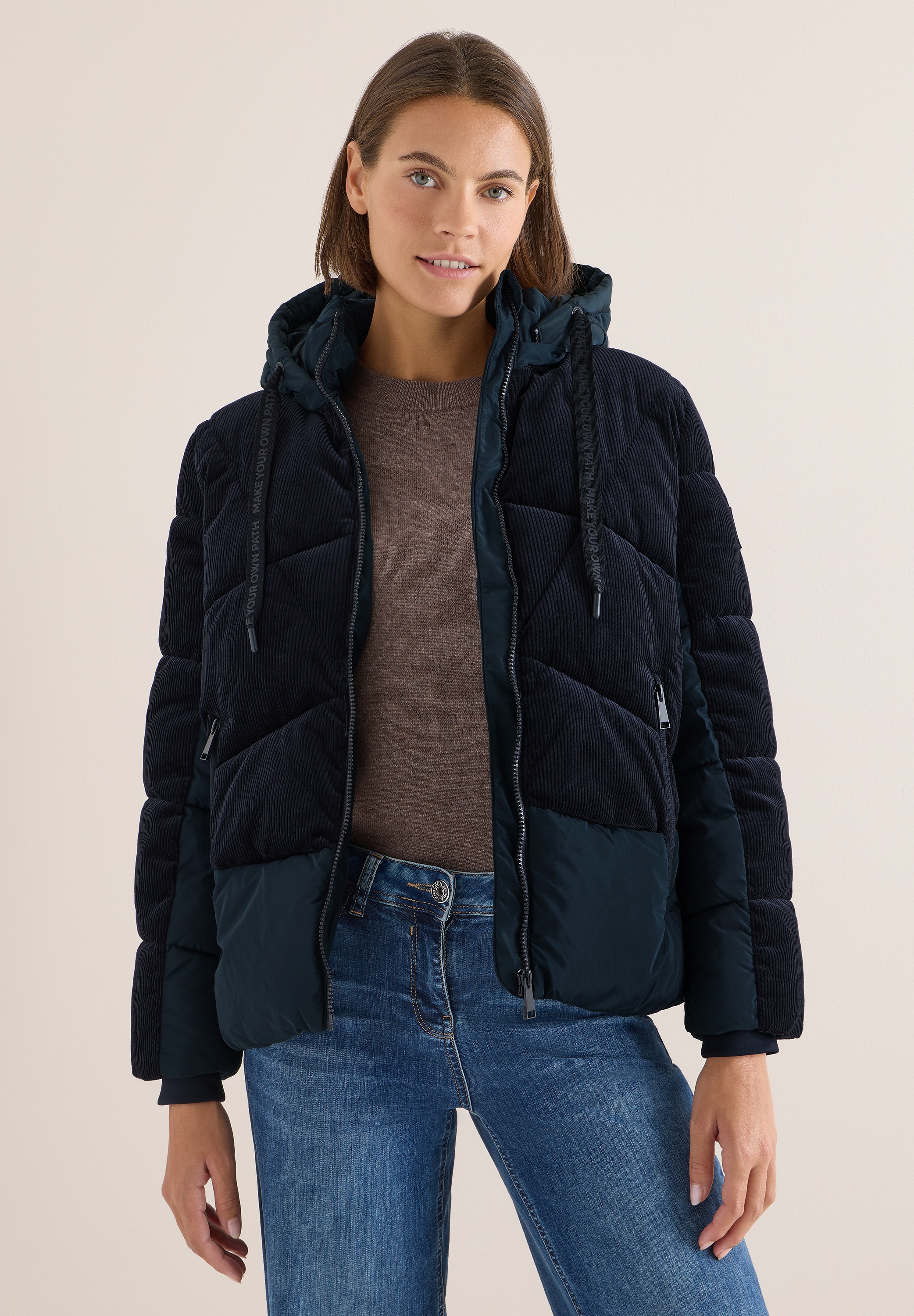 Cecil Steppjacke mit Kapuze mit Kapuze mit Tunnelzugband